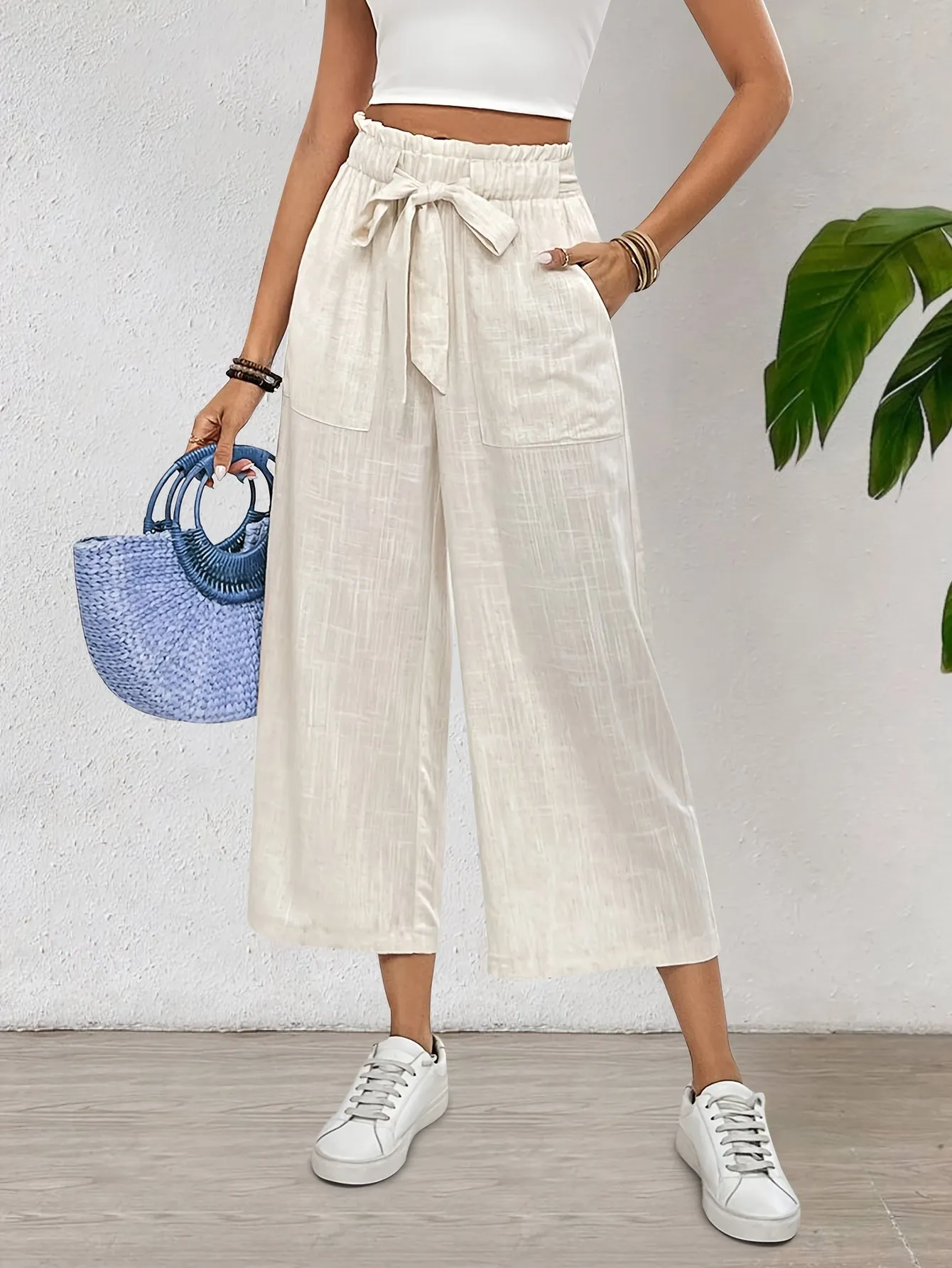 Amara – Elegant Cropped Wide-Leg Pants