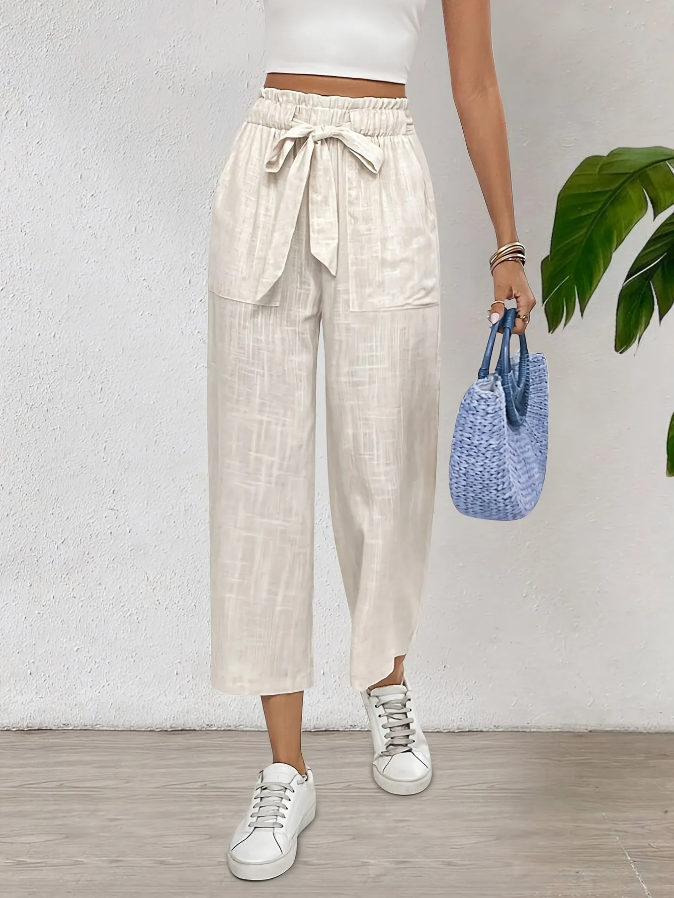 Amara – Elegant Cropped Wide-Leg Pants