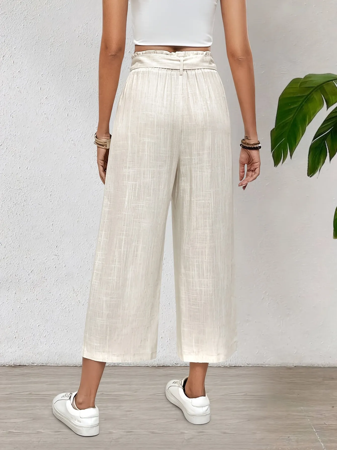 Amara – Elegant Cropped Wide-Leg Pants