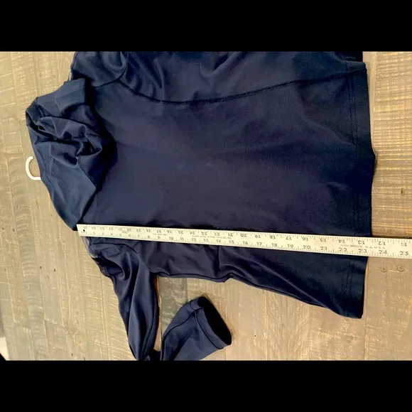 Cabi Athleisure jacket and pants. Size small. EUC