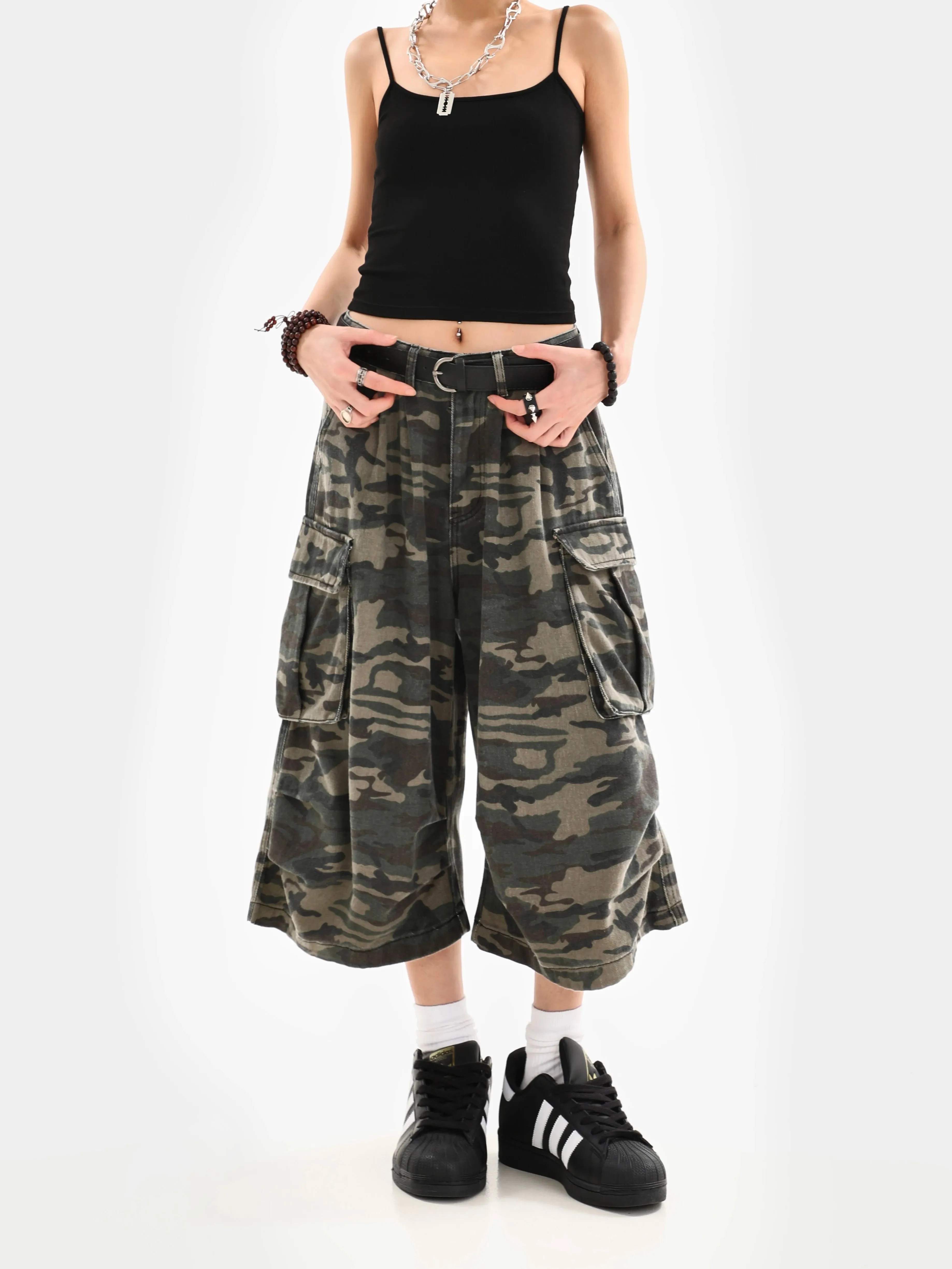 Camo Cropped Capri Trousers