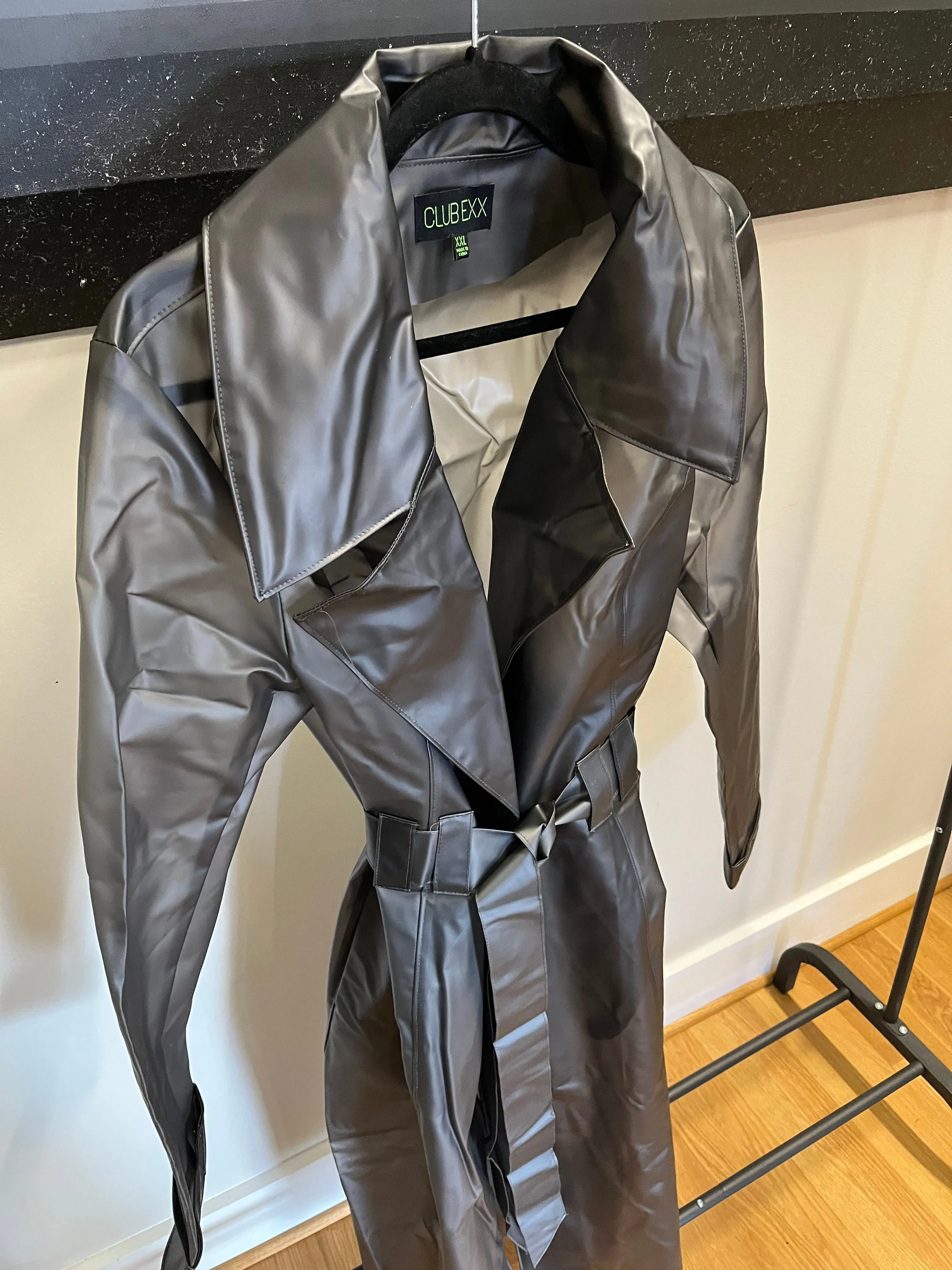 City Slicker Trench Coat, size XXL. #1001