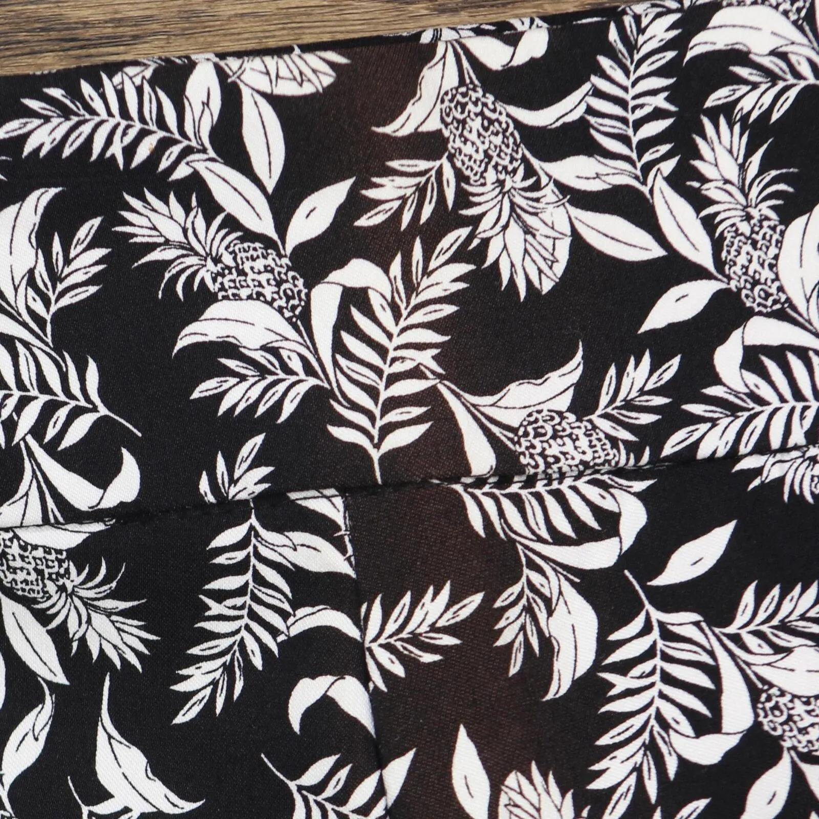 Cj Banks Womens Plus Size Cropped Pull On Floral Pants Black White Floral 24W