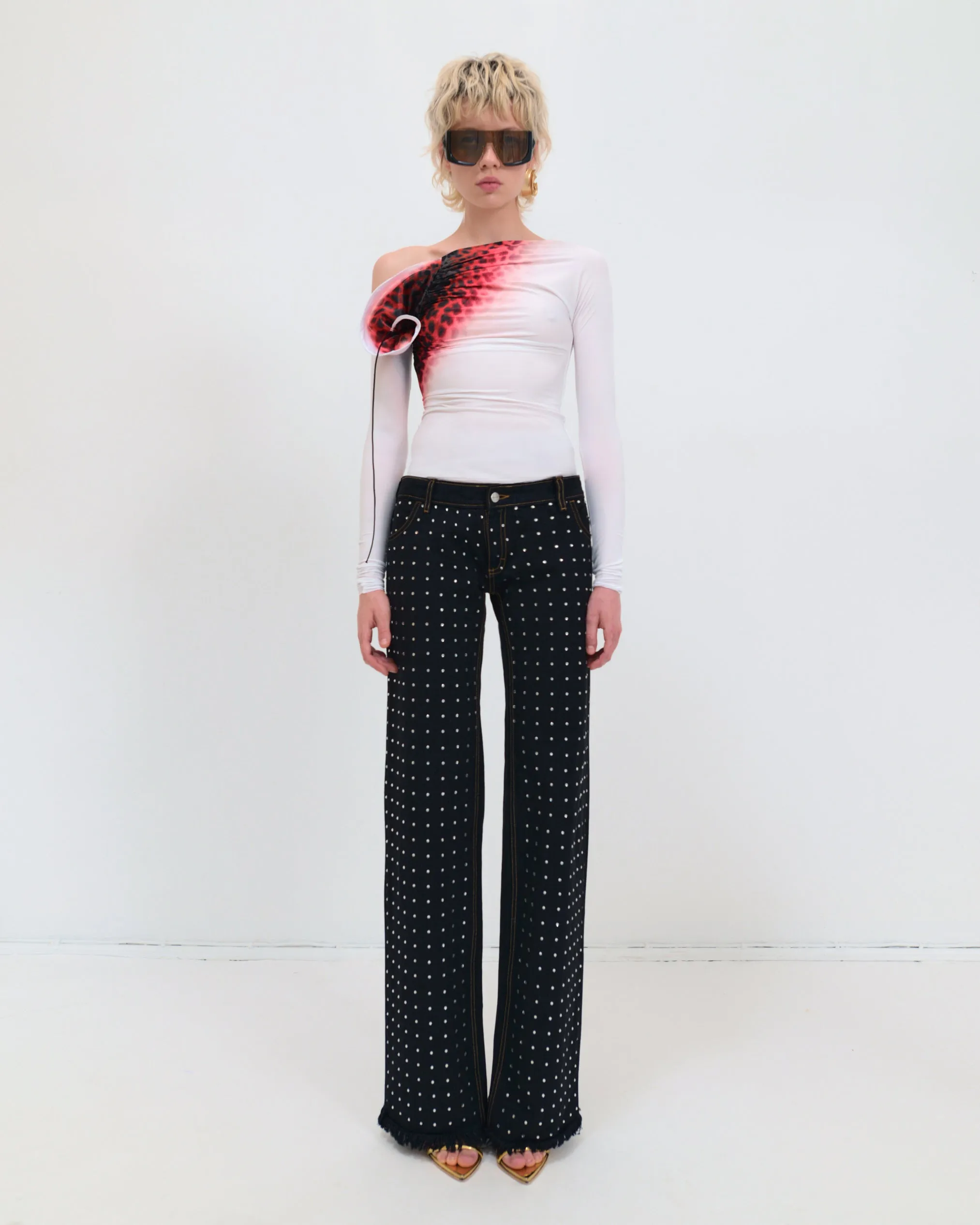 Draped shell longsleeve in white/red