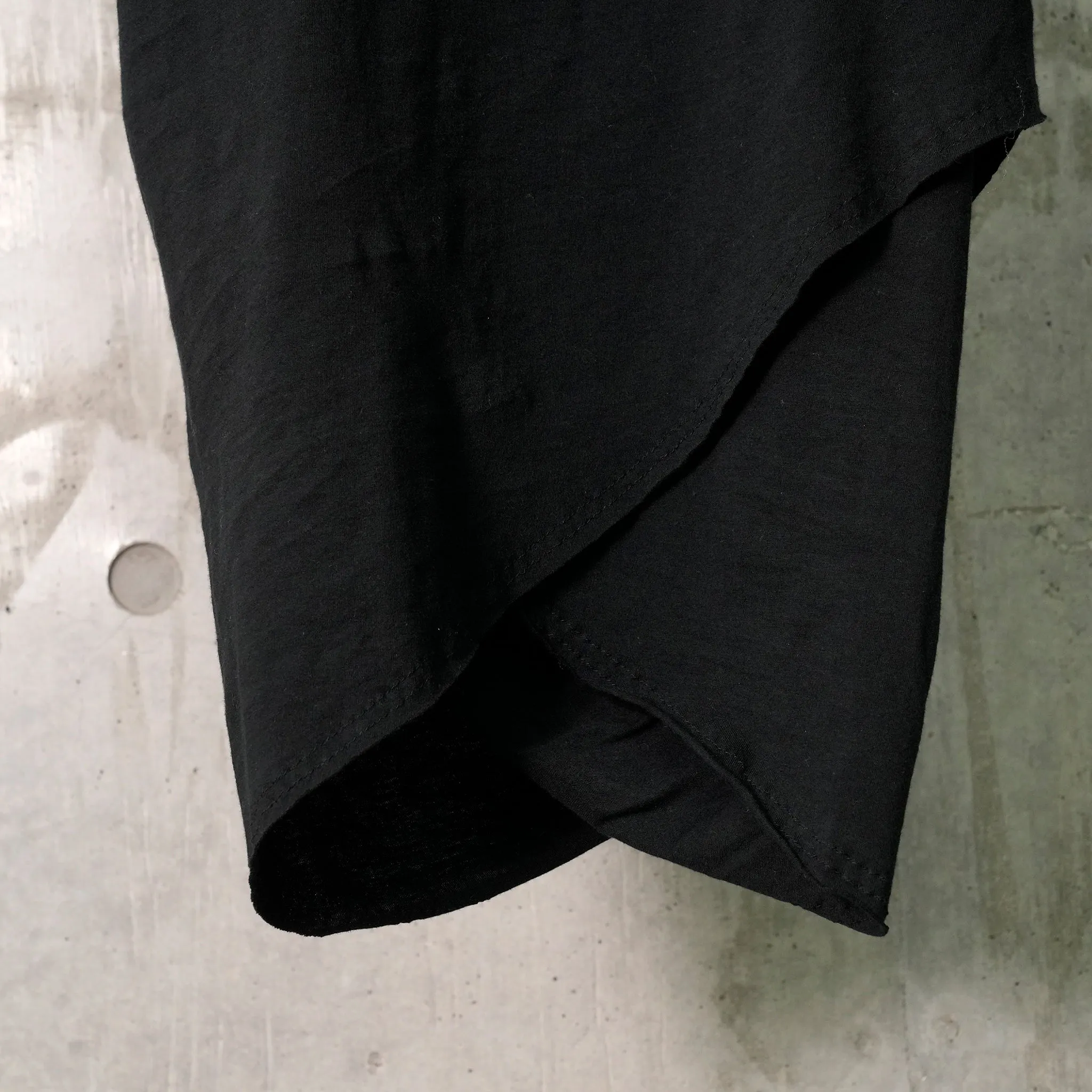 DRAPED TANK TOP / BLACK