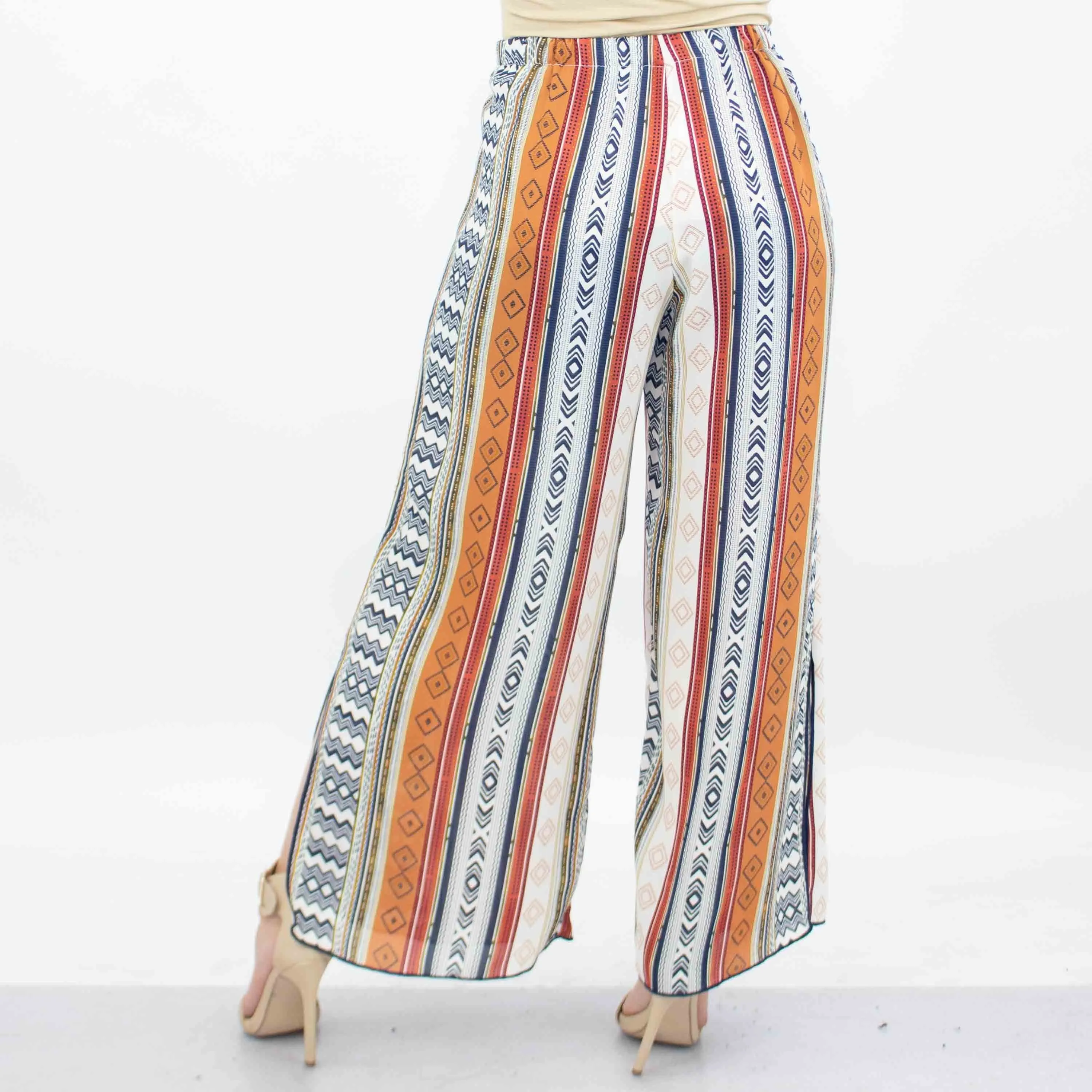 Effortless Style: Side Slit Wide Leg Cropped Pants