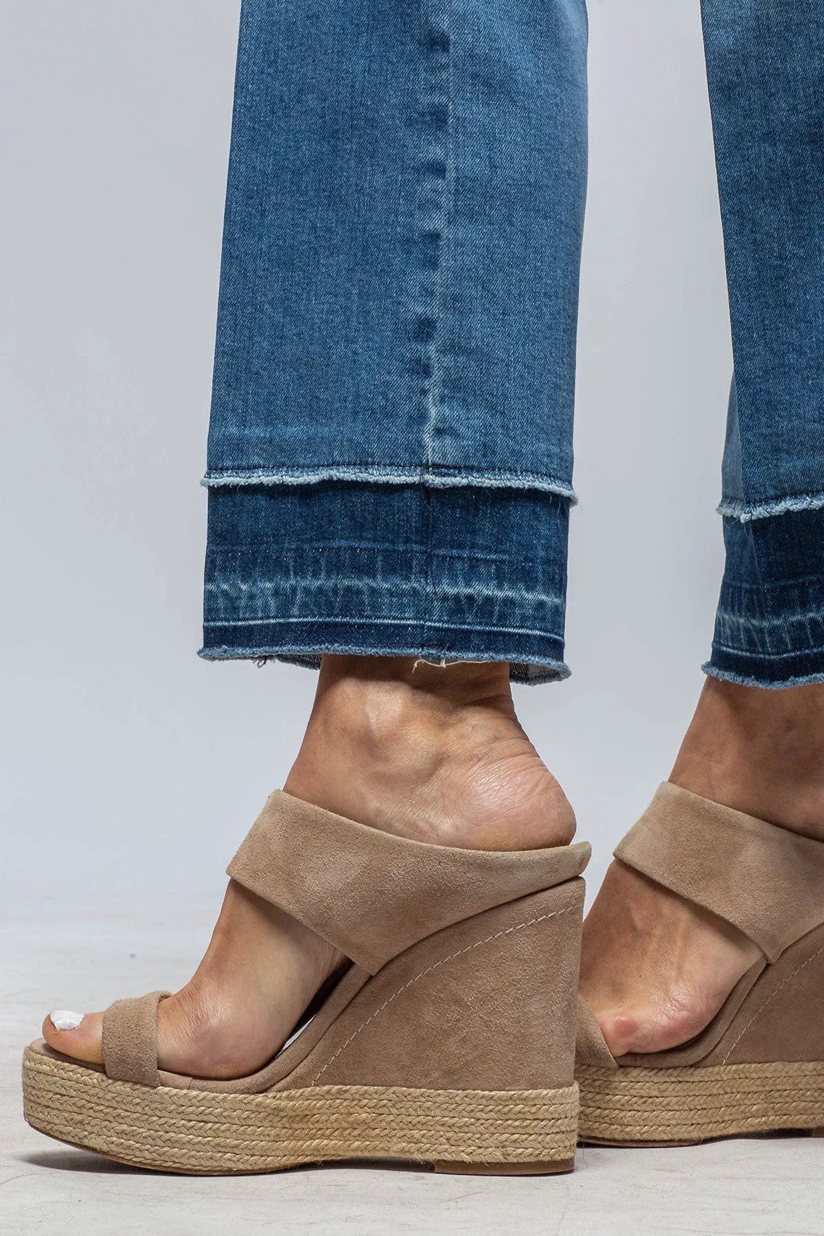 Francesca Cropped Dbl Hem Detail In Mid Blue
