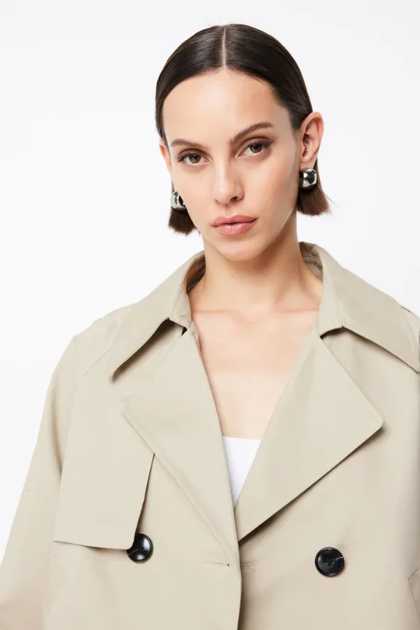 Franklin Cropped Trench Natural