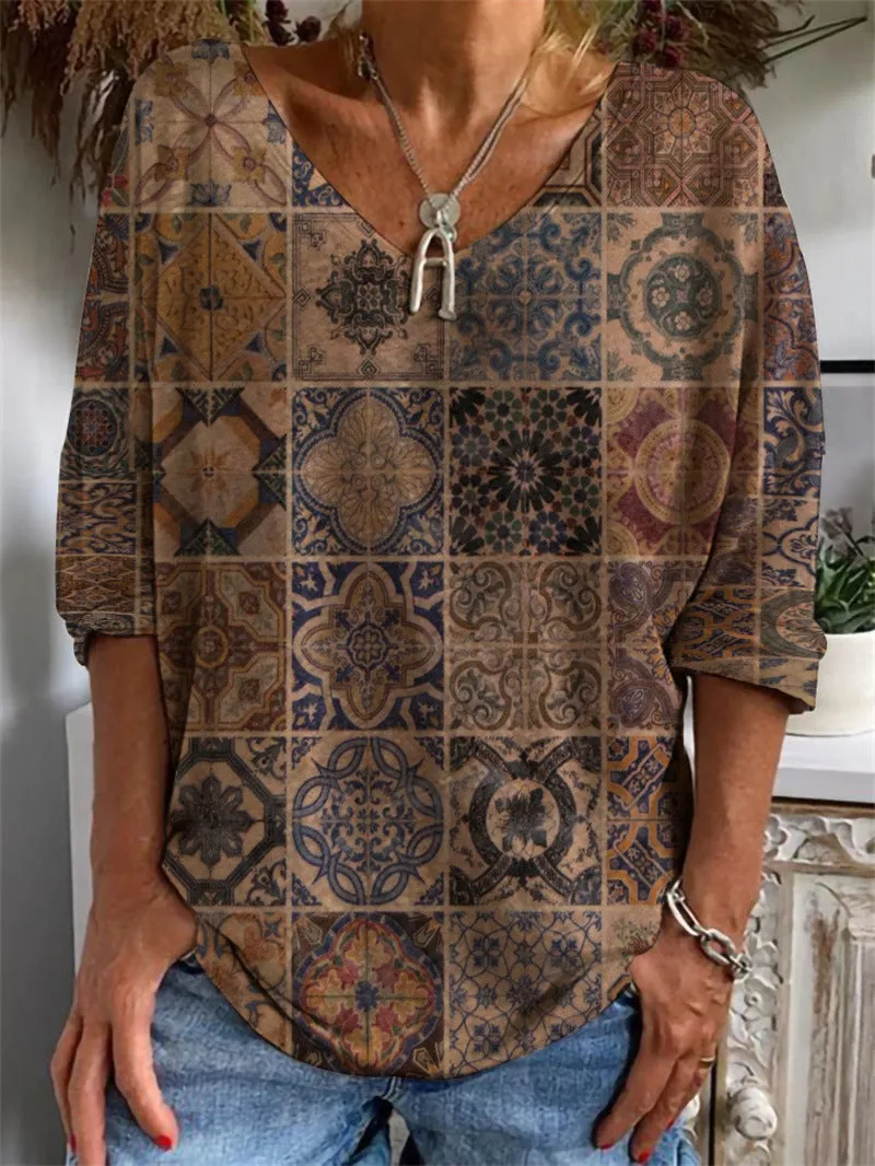 Geometric Pattern V-Neck Long Sleeve T-Shirt