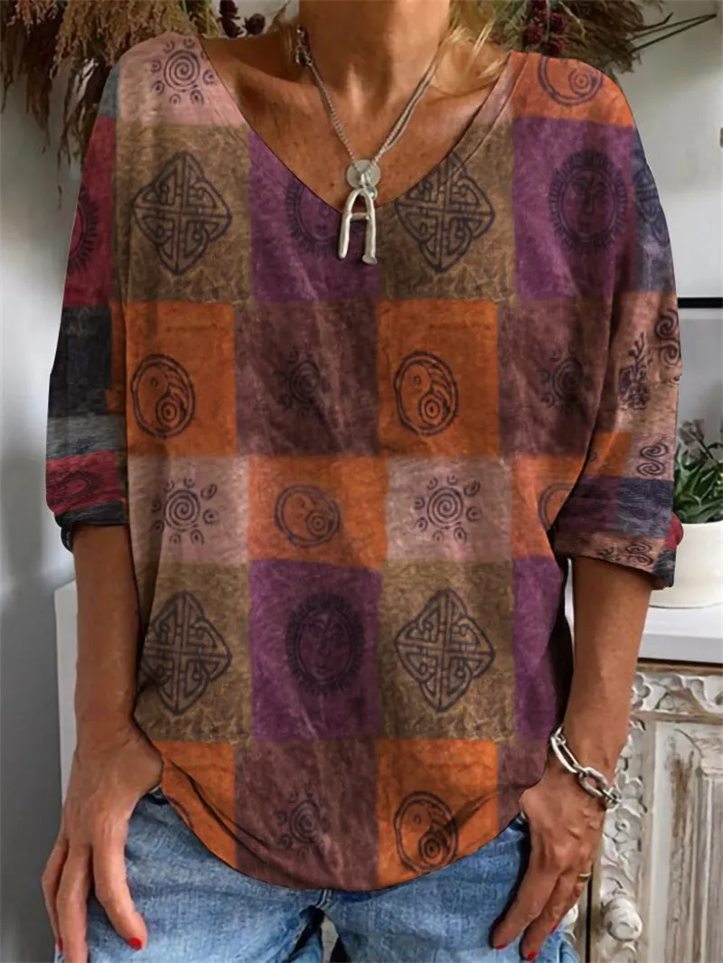 Geometric Pattern V-Neck Long Sleeve T-Shirt