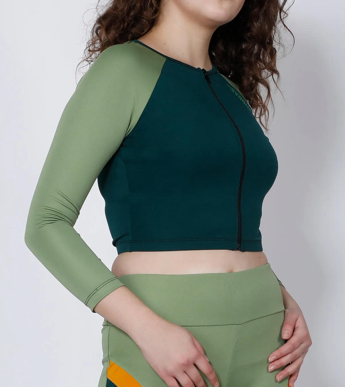Green Crop Zipper