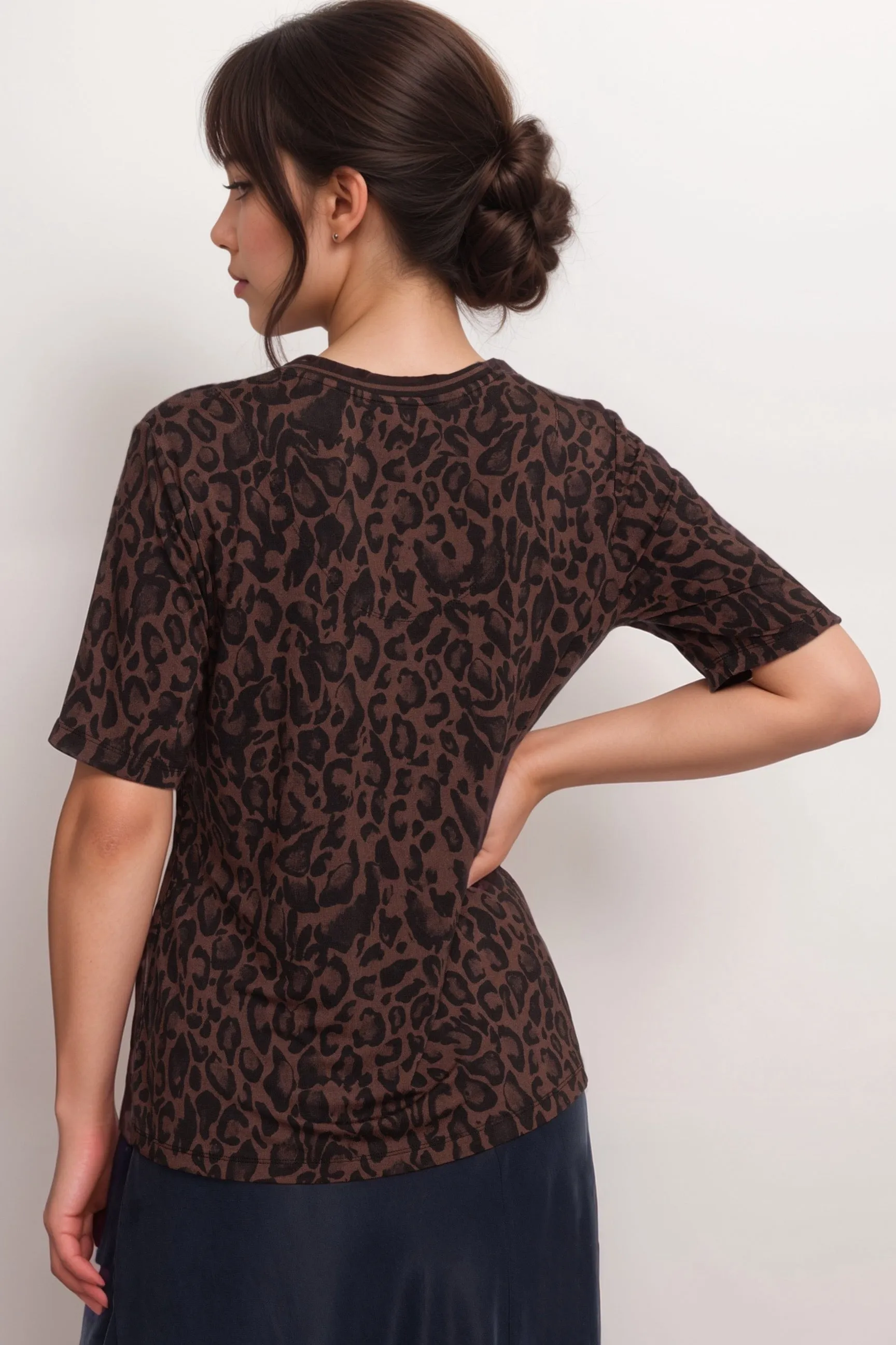 Johnny Was Brown The Janie Favorite 3/4 Sleeve V-Neck Tee T19824