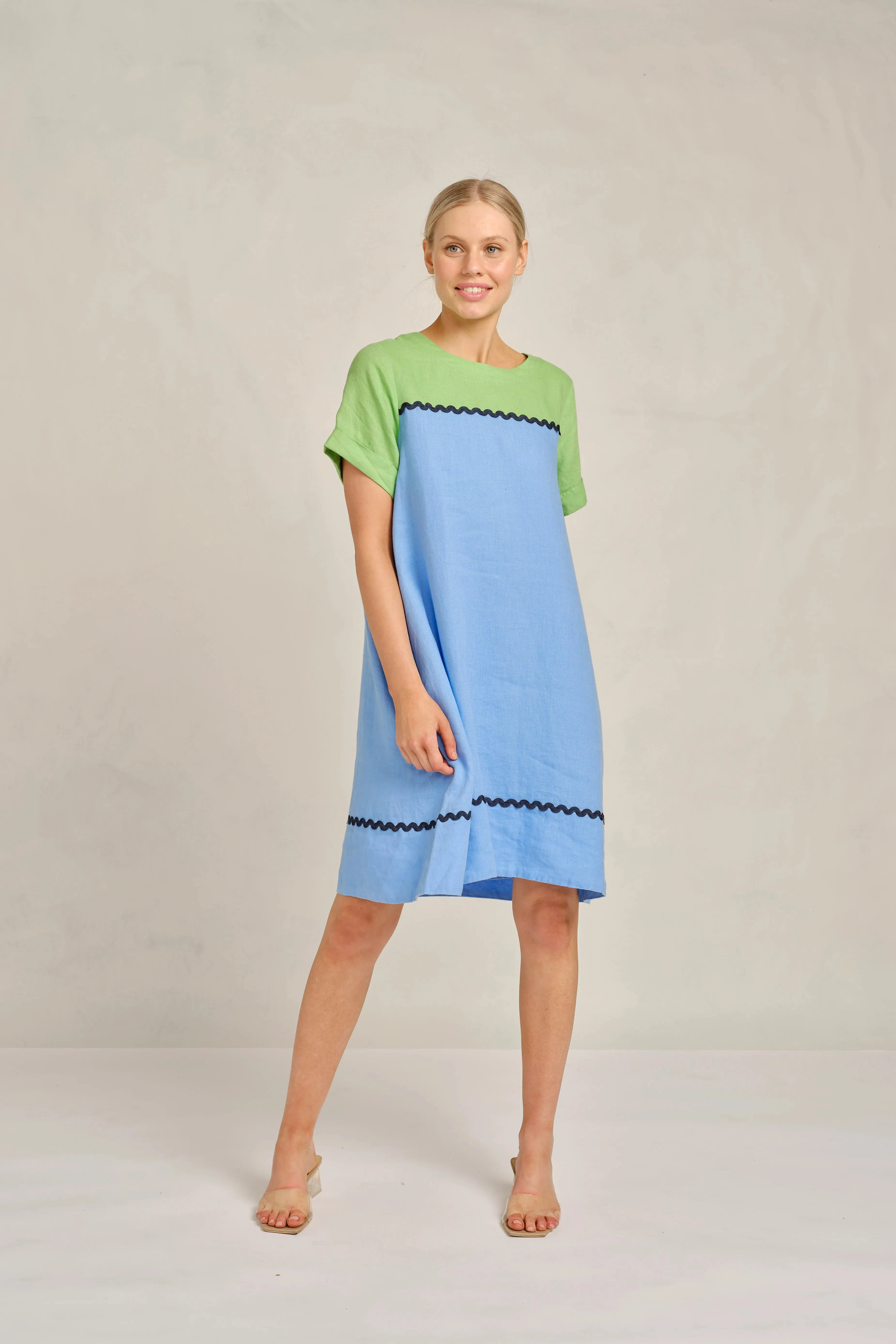 Laine Linen Wave Dress in Cornflower