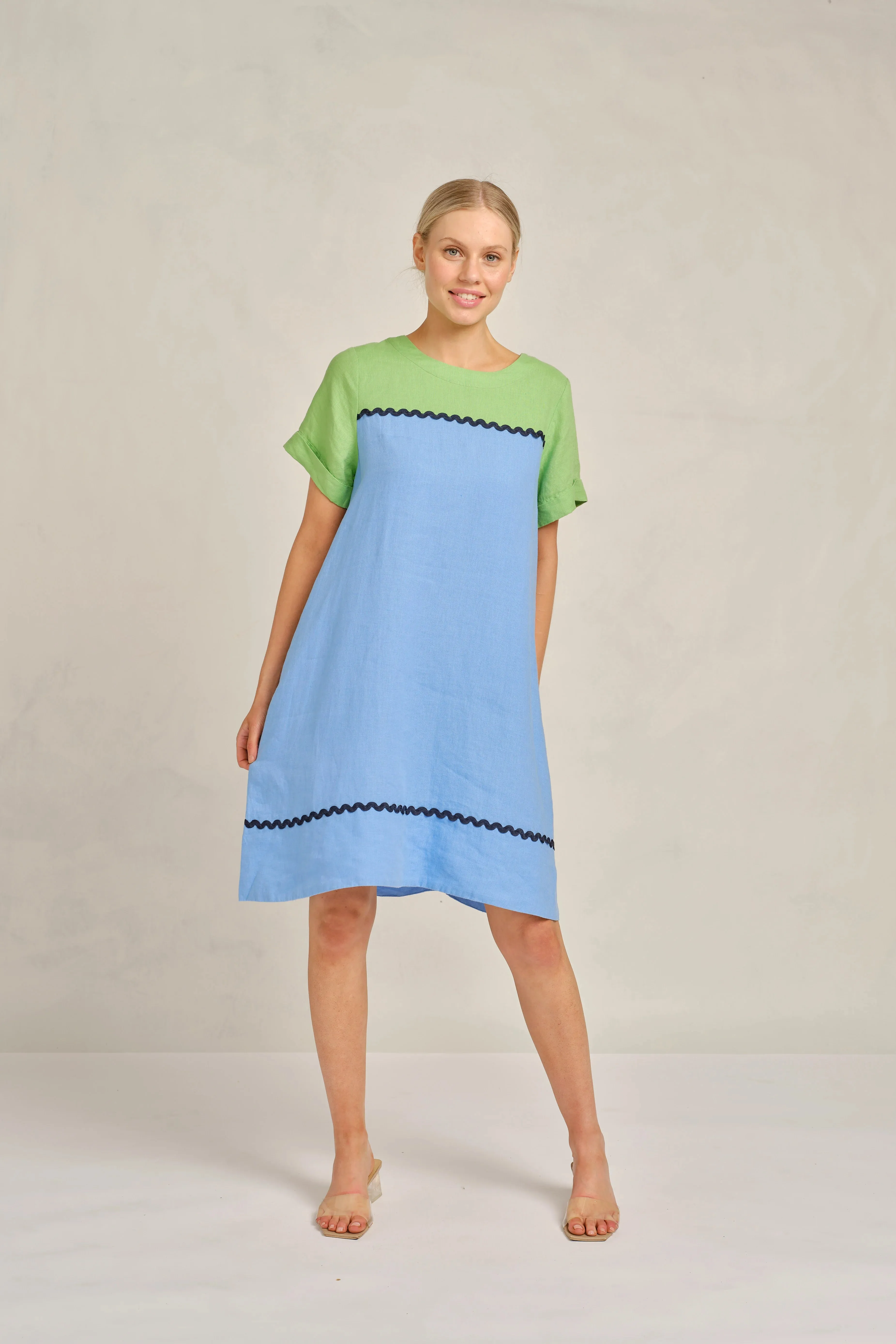 Laine Linen Wave Dress in Cornflower
