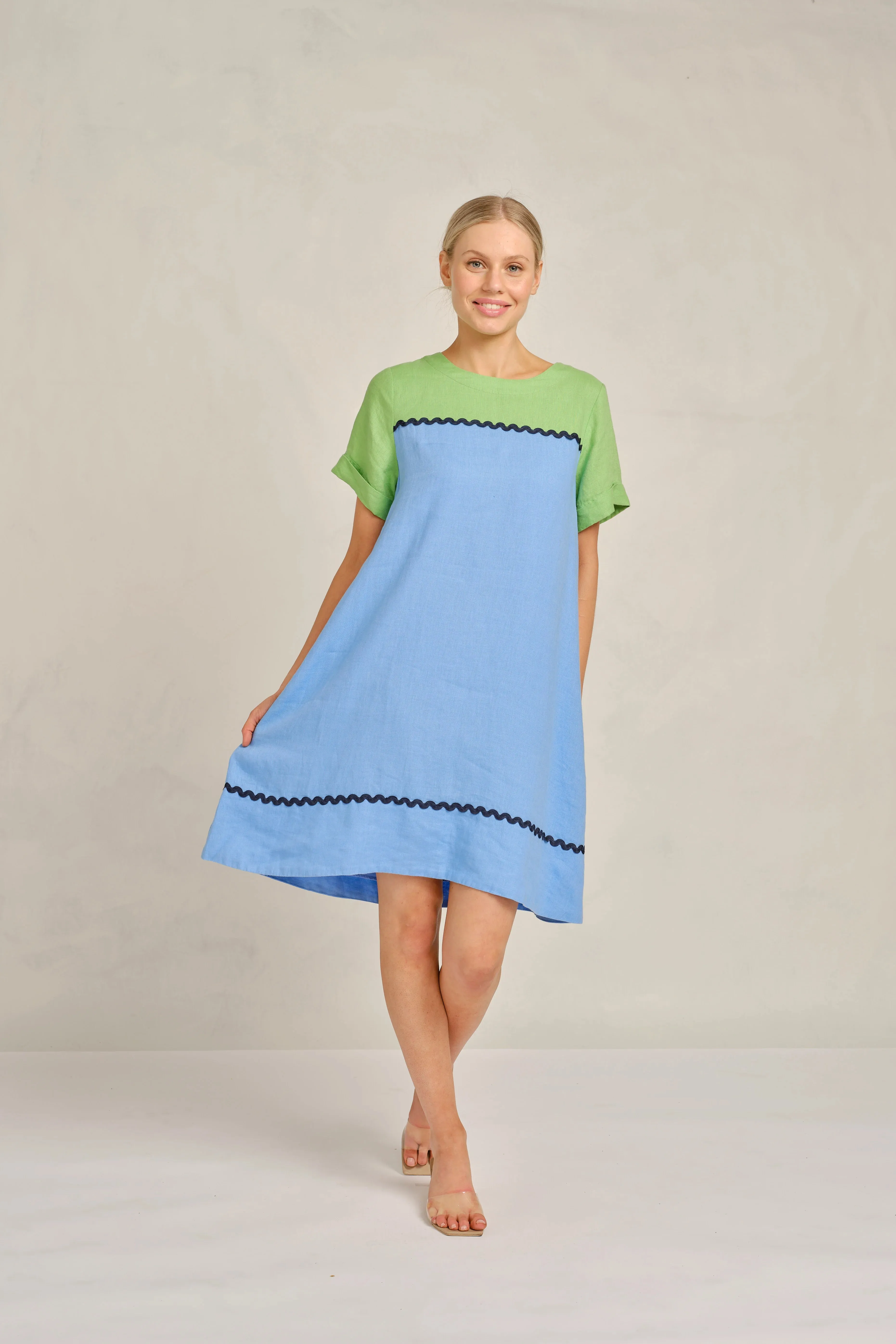 Laine Linen Wave Dress in Cornflower