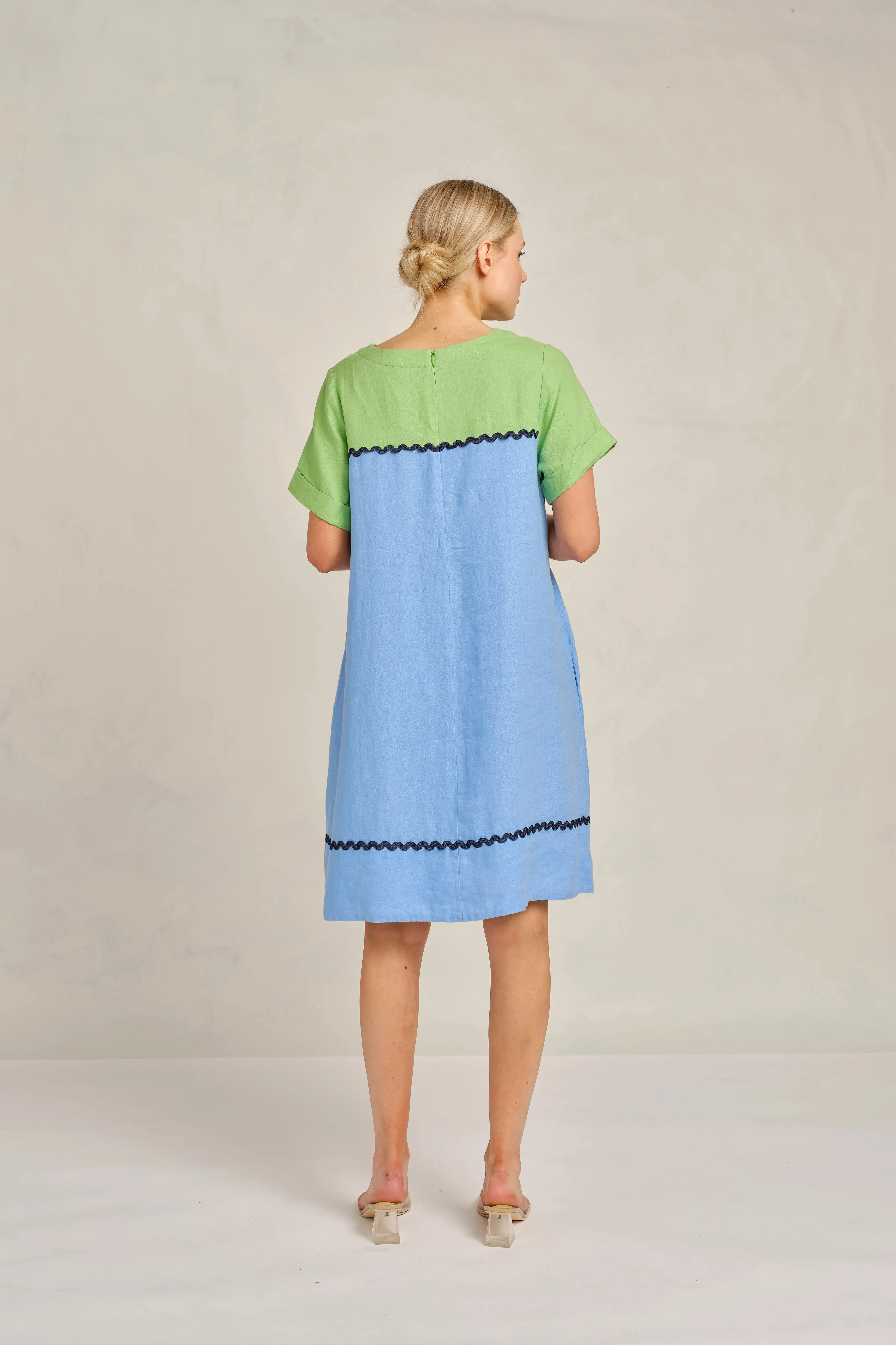 Laine Linen Wave Dress in Cornflower