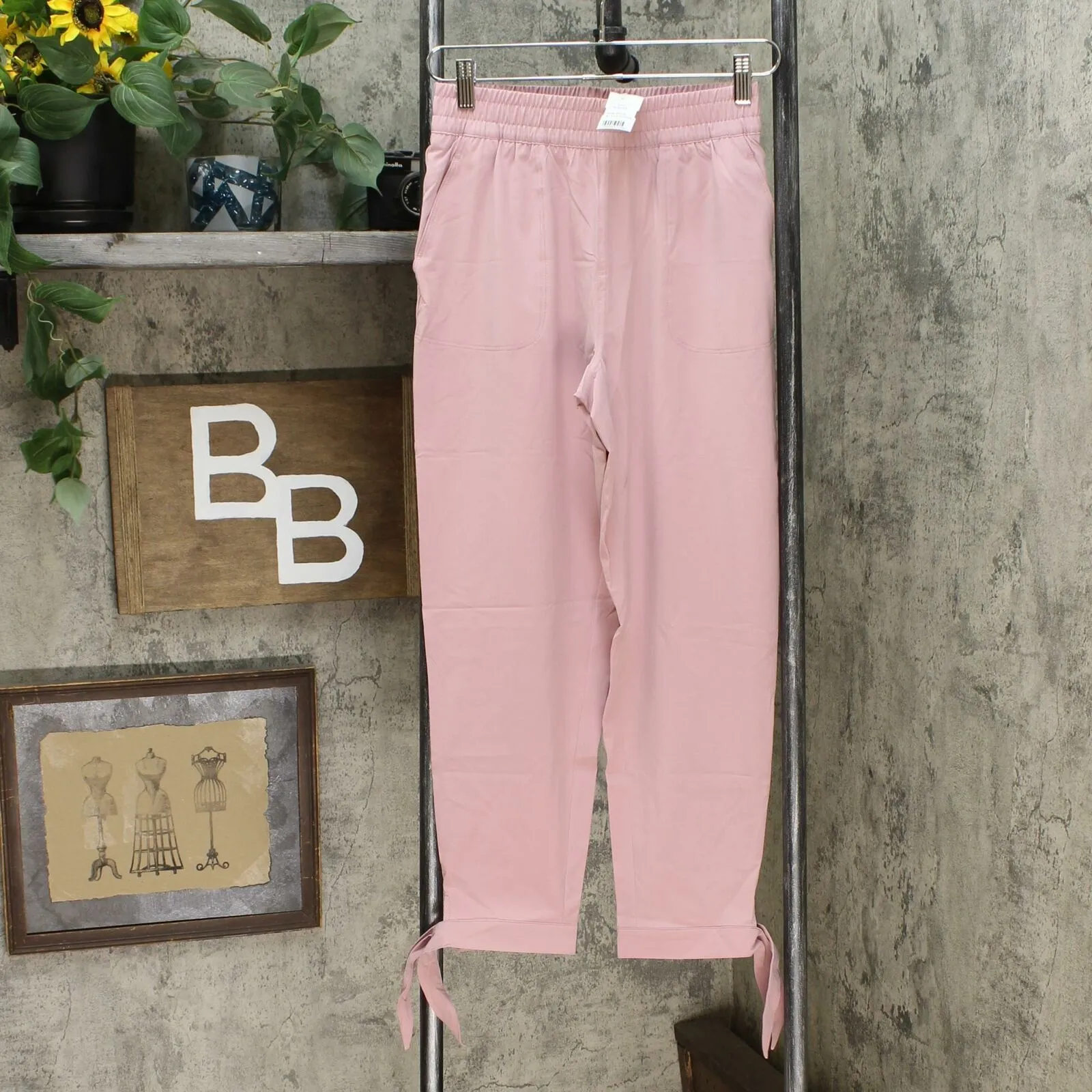 Lemon Way Women's On the Move Stretch Tech Crop Pants