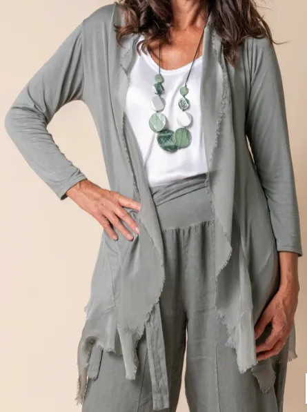 Lina Top (10IM2711)