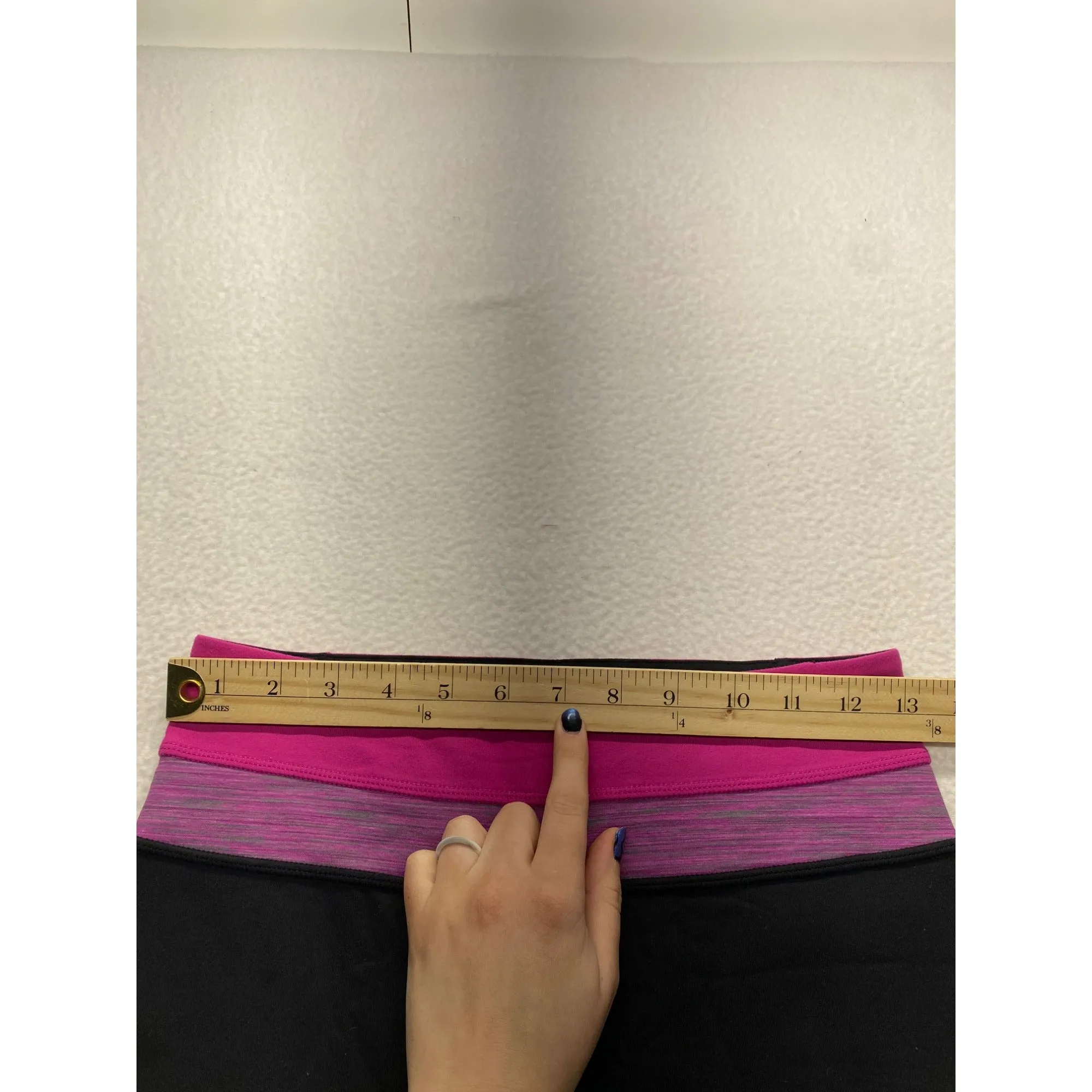 Lululemon Cropped Yoga Pants With Pink Waistband Size 4 #7338