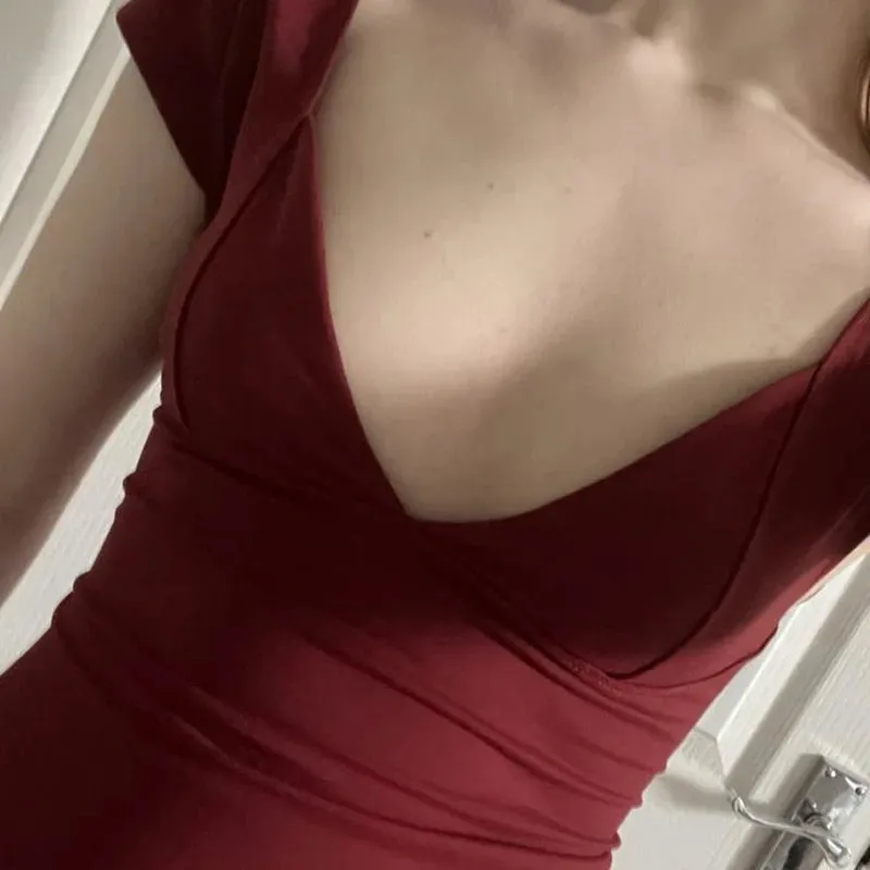Maliya | V-Neck Fitted Top