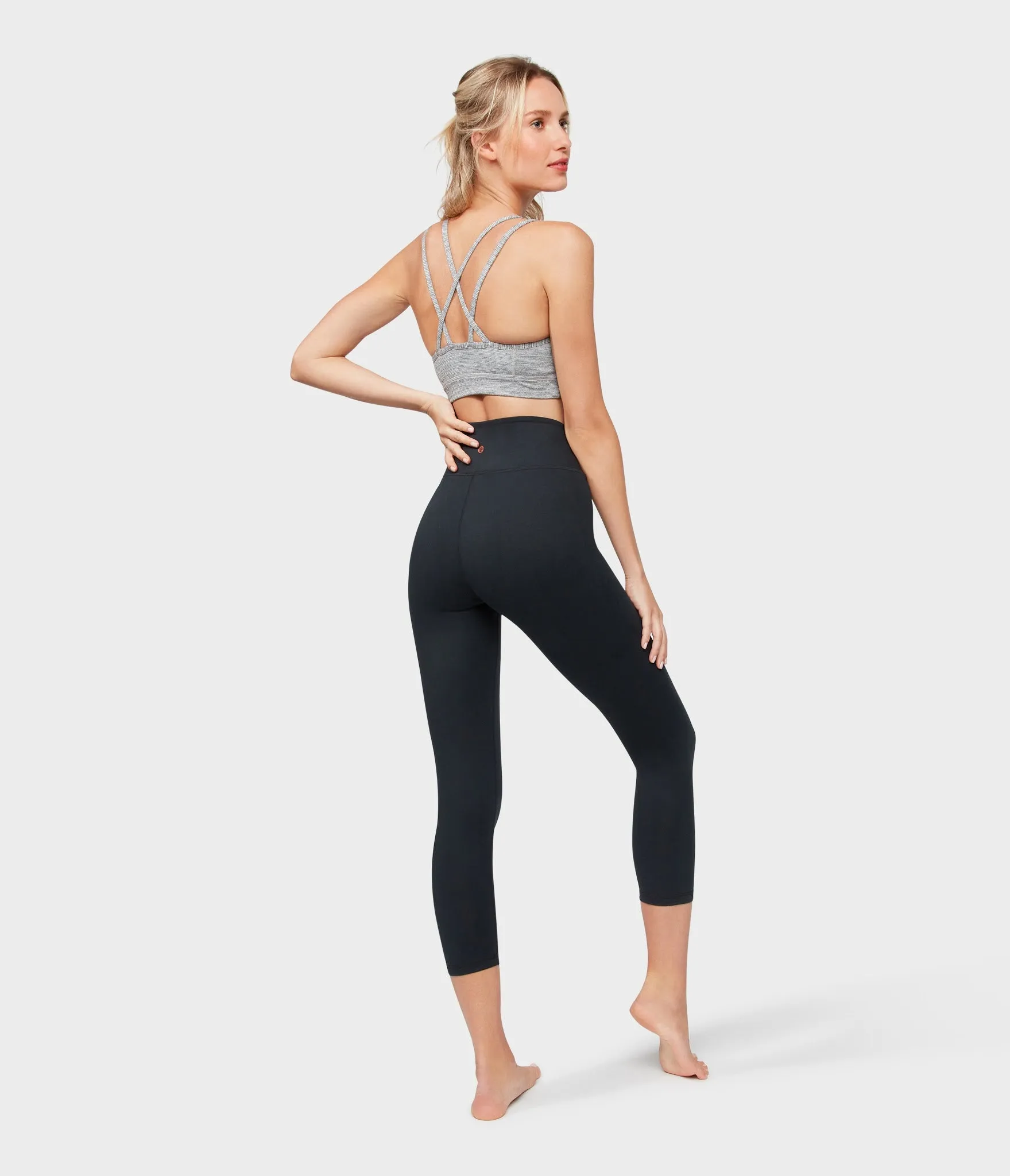 Manduka Apparel - Women's Essential Cropped Legging - Black-2