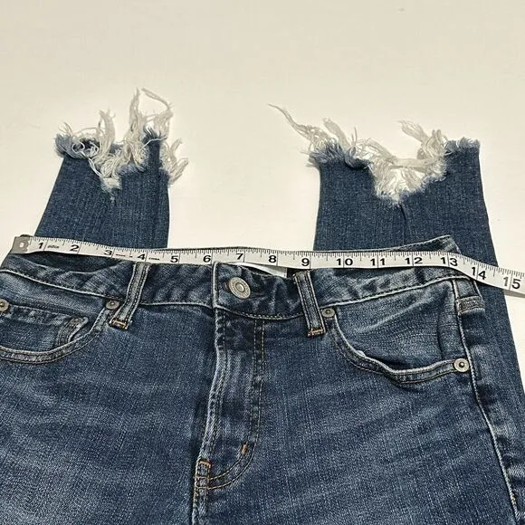 Moussy Womens Size 26 Distressed Mid Rise Cropped Raw Hem Jeans Pants Blue Denim