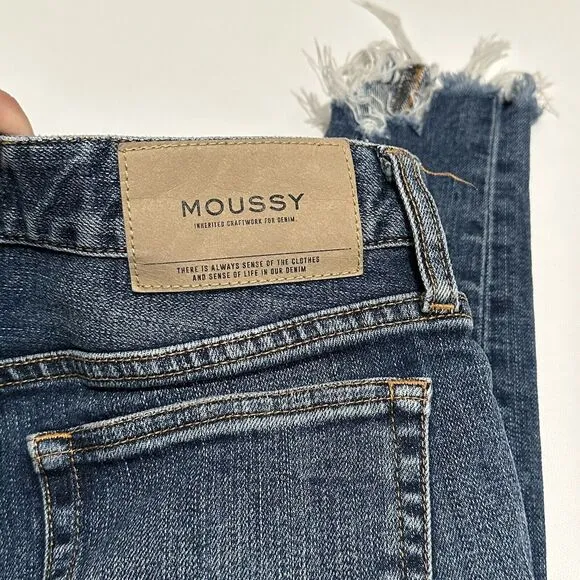 Moussy Womens Size 26 Distressed Mid Rise Cropped Raw Hem Jeans Pants Blue Denim