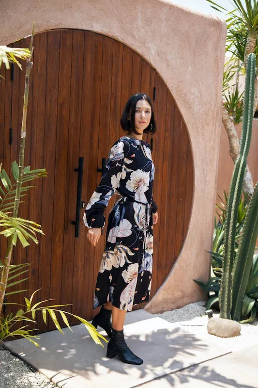 Parker Dress - Large Lily