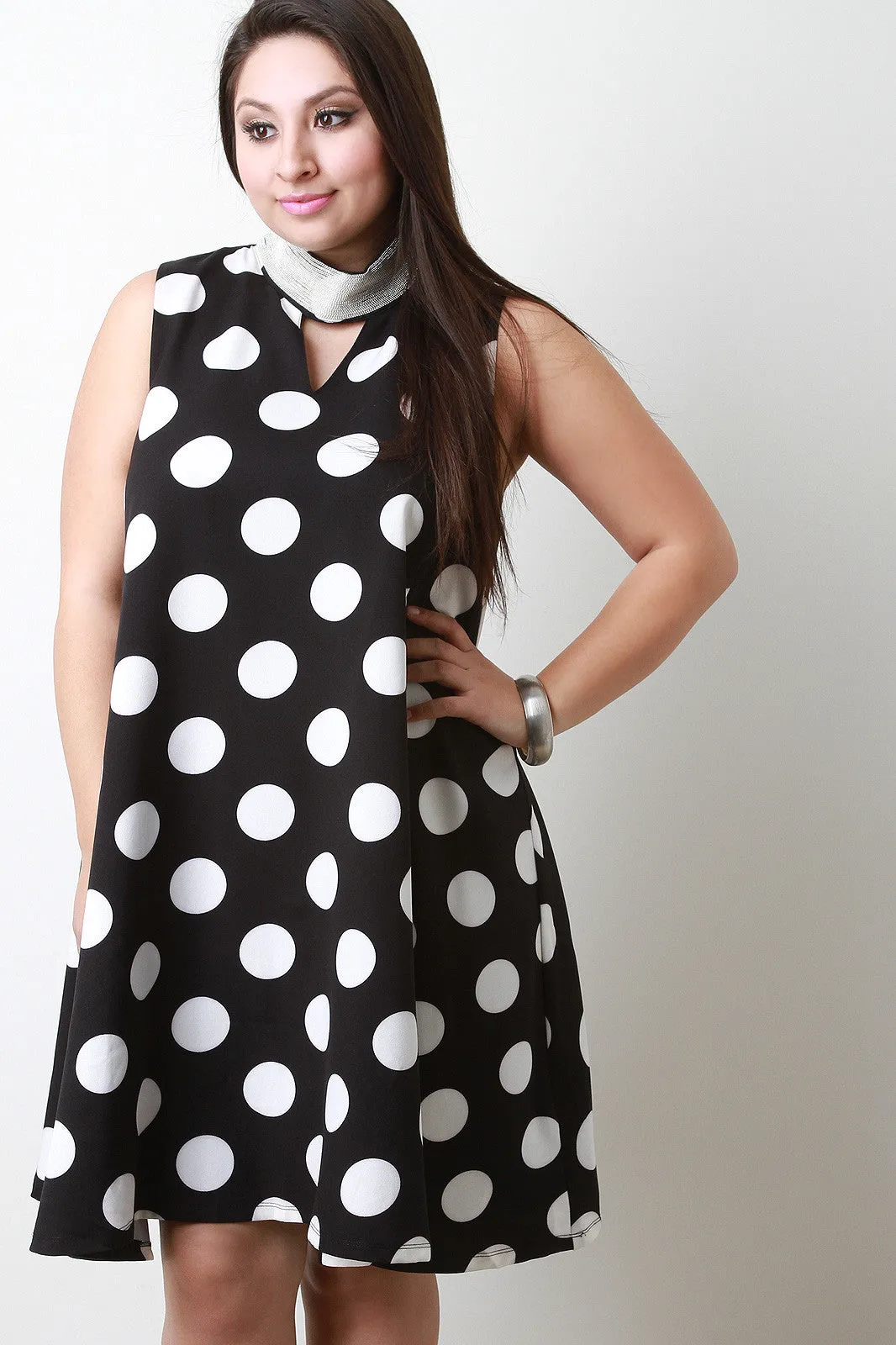 Polka Dot Microbeads Necklace Mock Neck Sleeveless Shift Dress