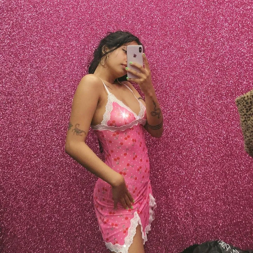 Süße Floral Kleider Straped Backless Spitze Saum Bodycon Mini Kleider Mode Frühjahr 2020 Heißer Rosa Kleid E-mädchen Kawaii kleider