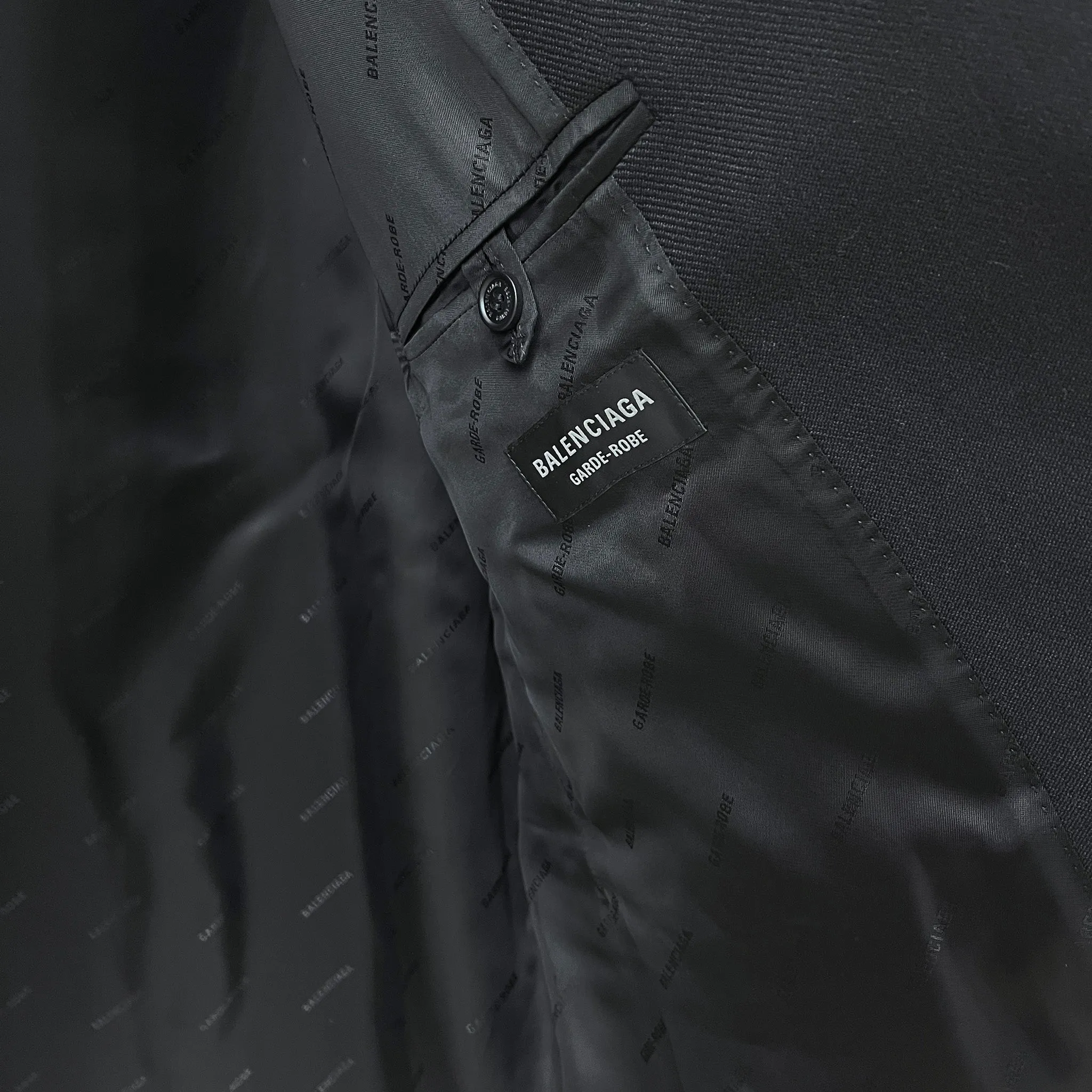 SEAMLESS TAILORED JACKET / 1000:BLACK