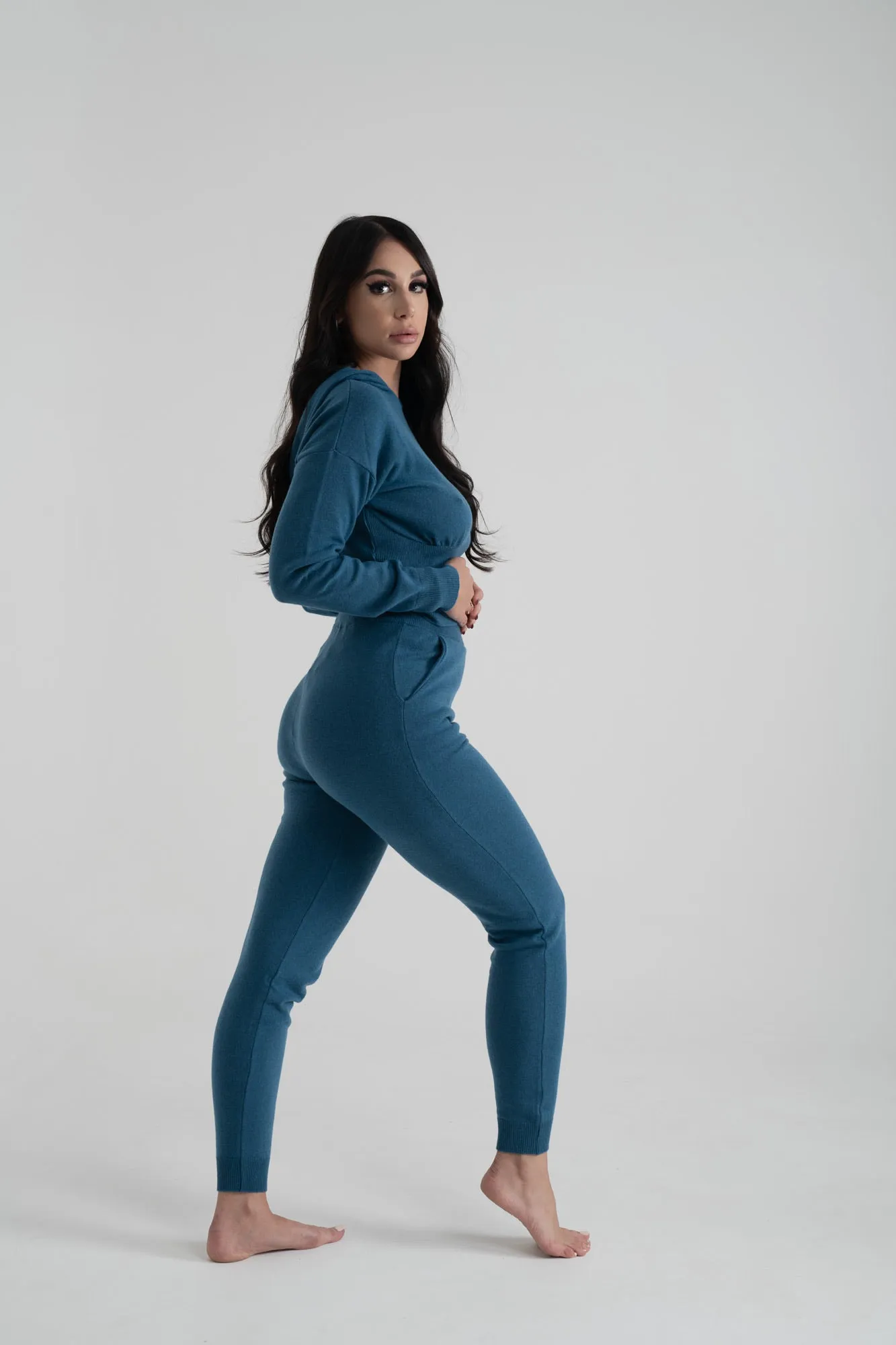 SET CROP IT UP PANTS & HODIE