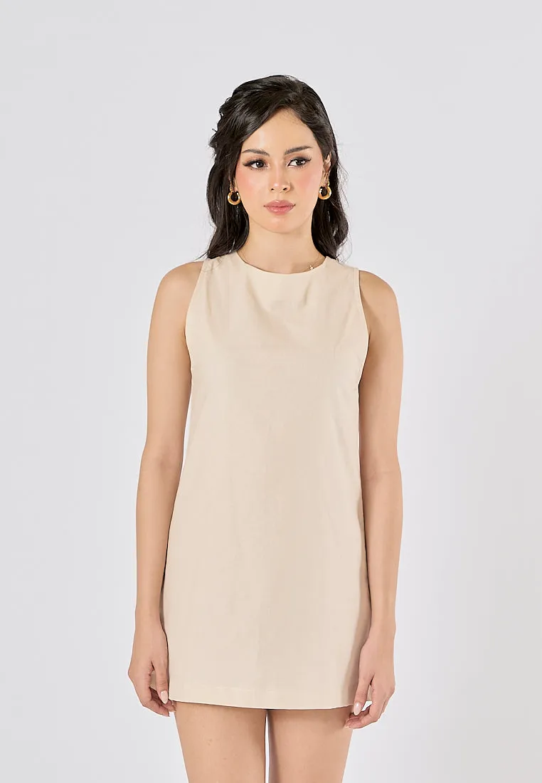 Sinta Off White Round Neck Shift Mini Dress