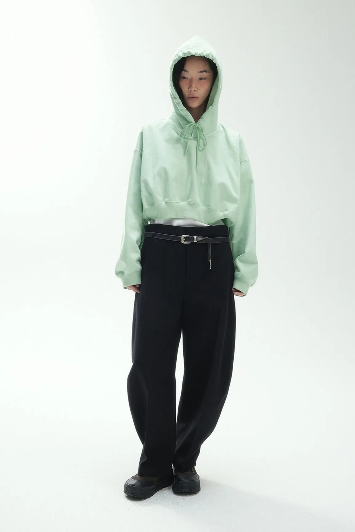 Sleek banana-shaped cropped suit pants | 4 color