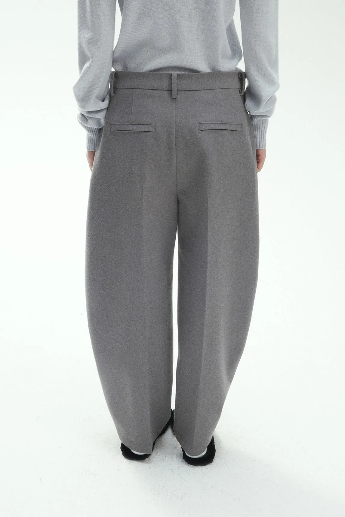 Sleek banana-shaped cropped suit pants | 4 color