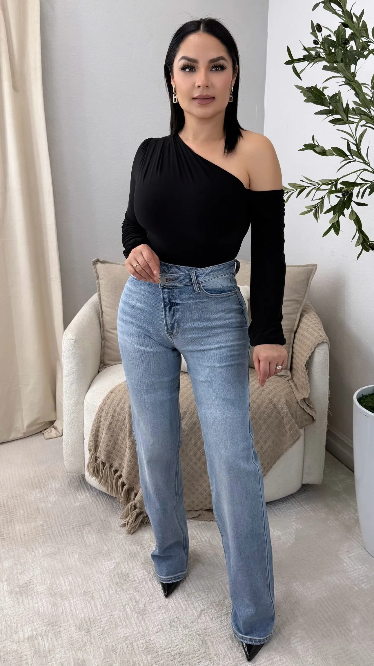 SONIA BLACK BODYSUIT