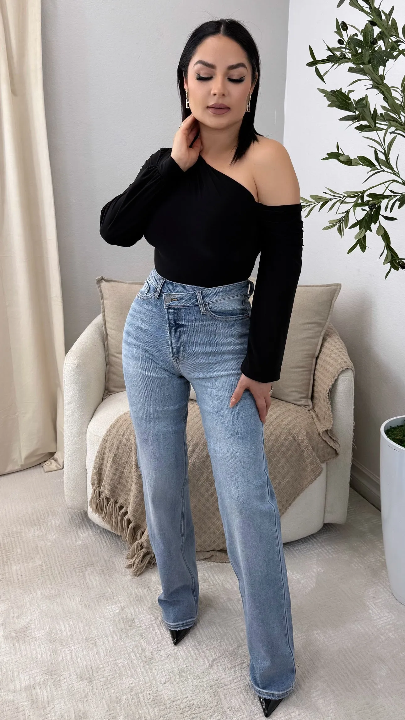 SONIA BLACK BODYSUIT
