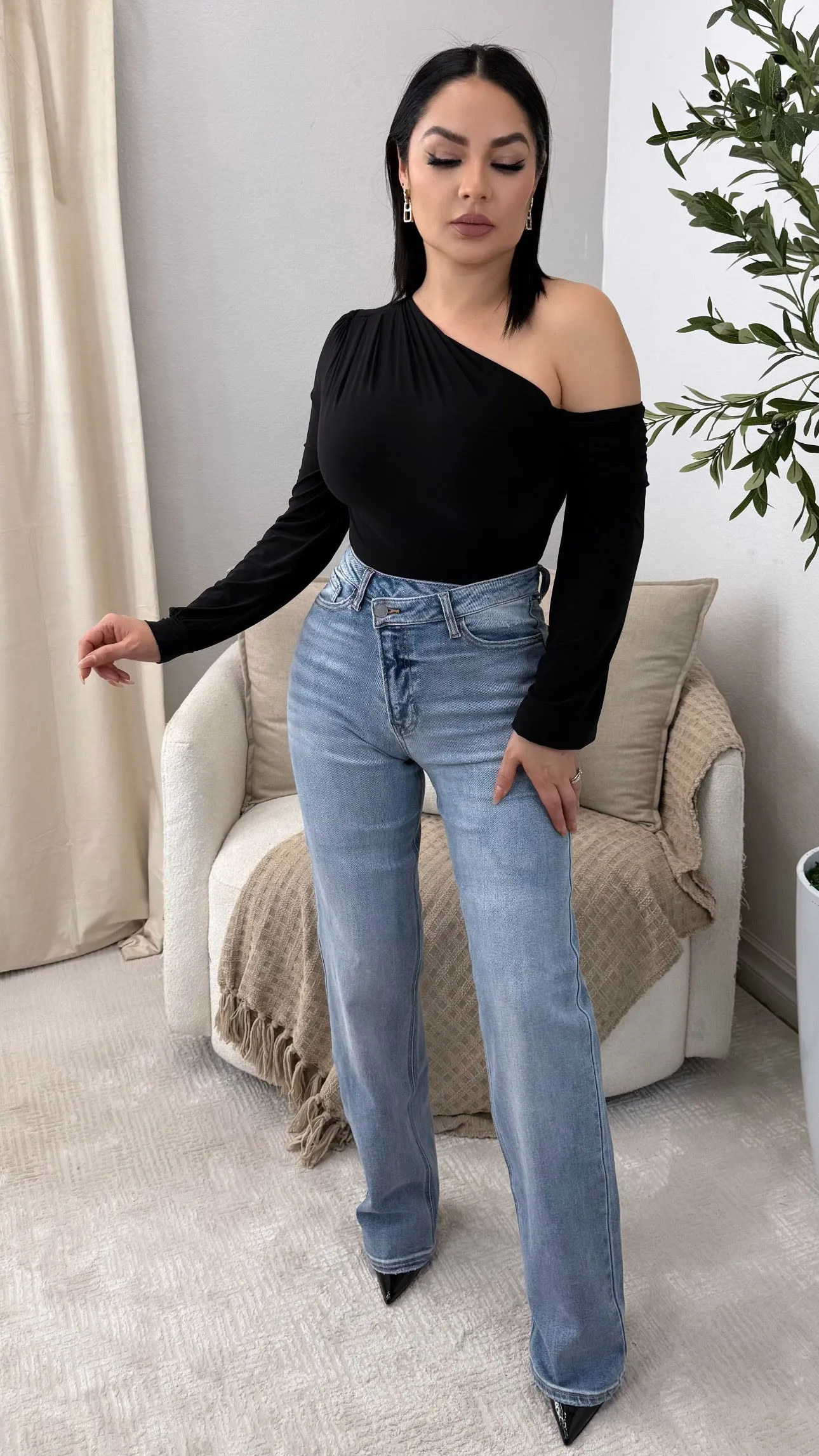 SONIA BLACK BODYSUIT