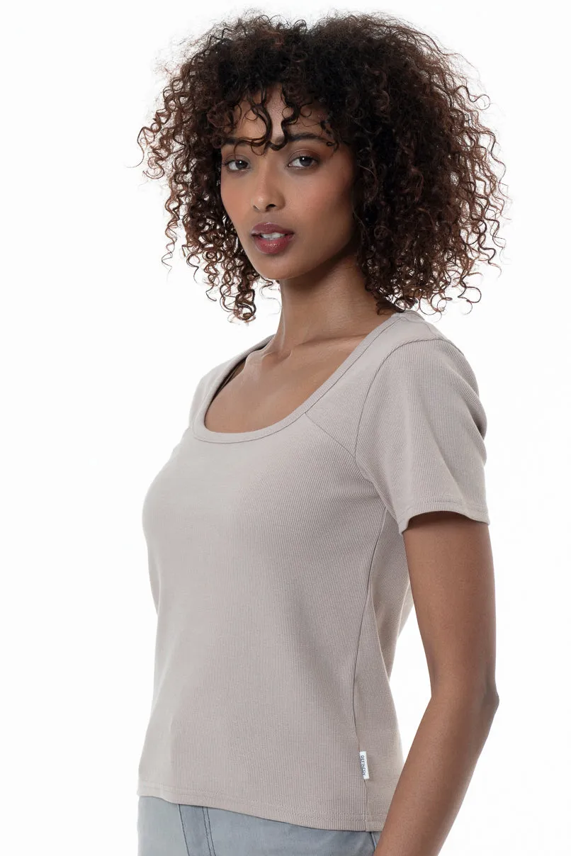 Square Neck T-Shirt _ 153808 _ Taupe