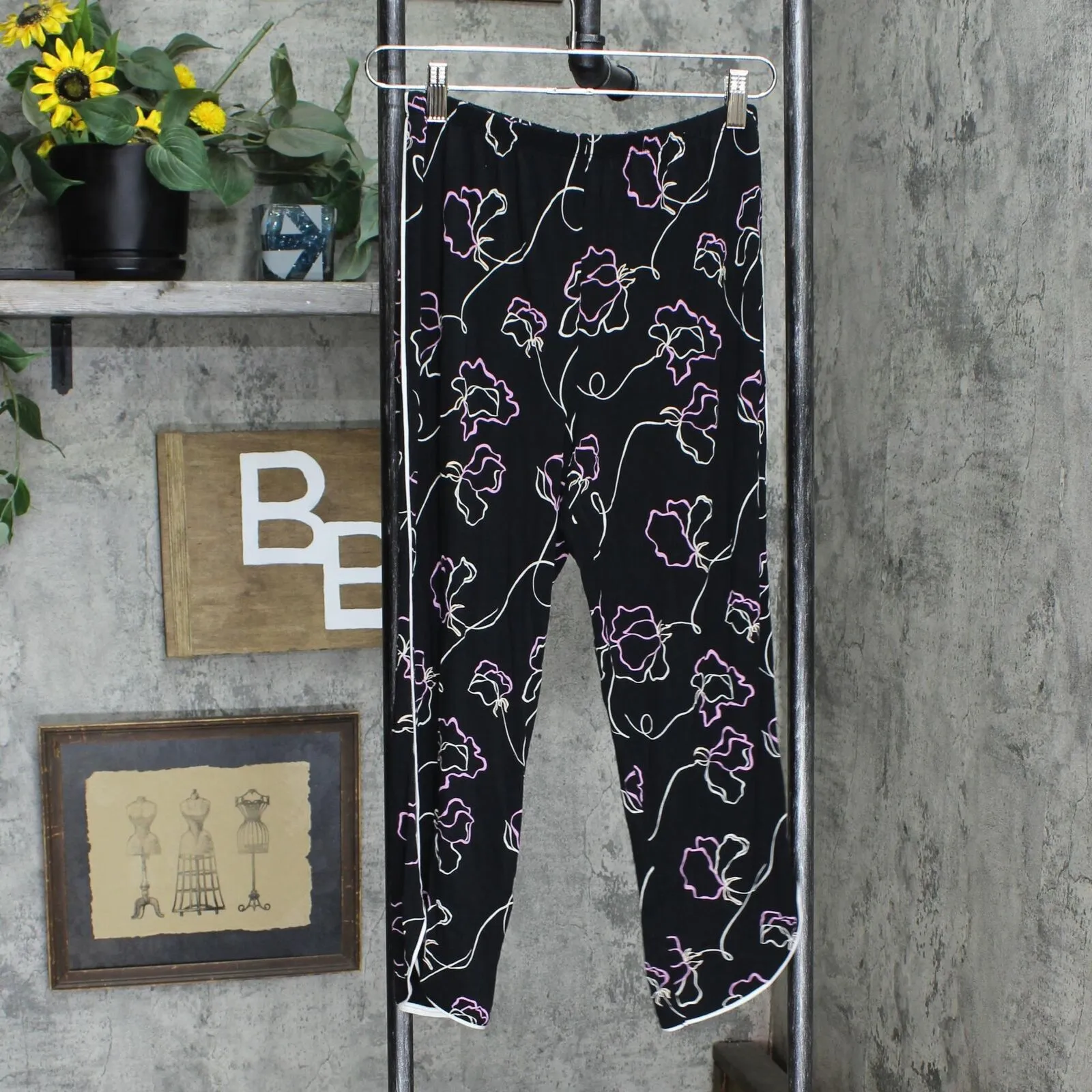 Stars Above Womens Beautifully Soft Floral Print Collar Cropped Pajama Set 31KM8