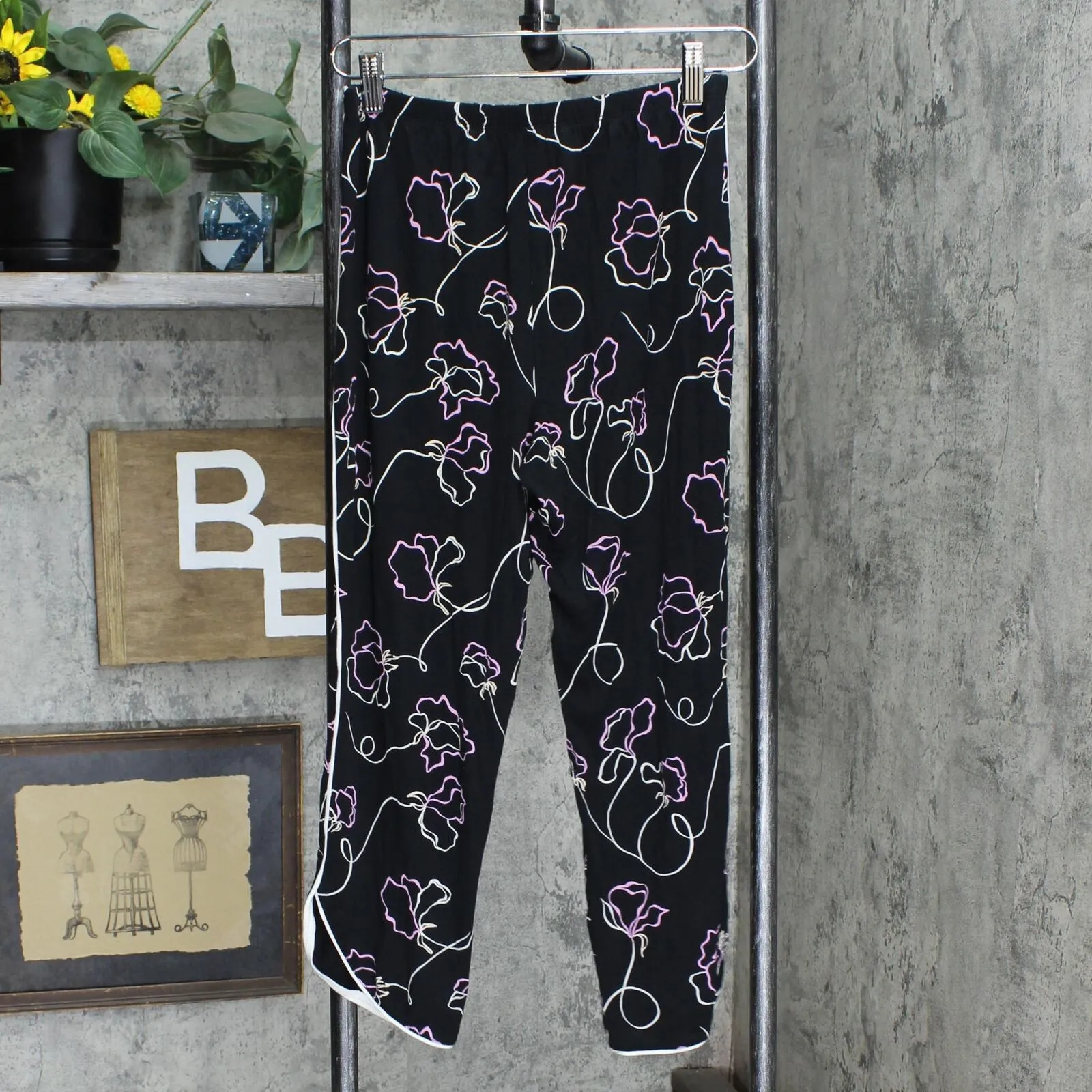 Stars Above Womens Beautifully Soft Floral Print Collar Cropped Pajama Set 31KM8