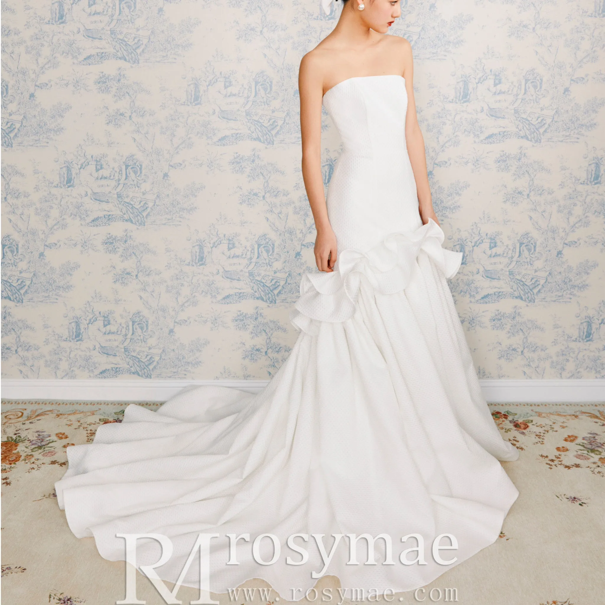 Strapless Straight Neck Mermaid Wedding Dress with Ruffled