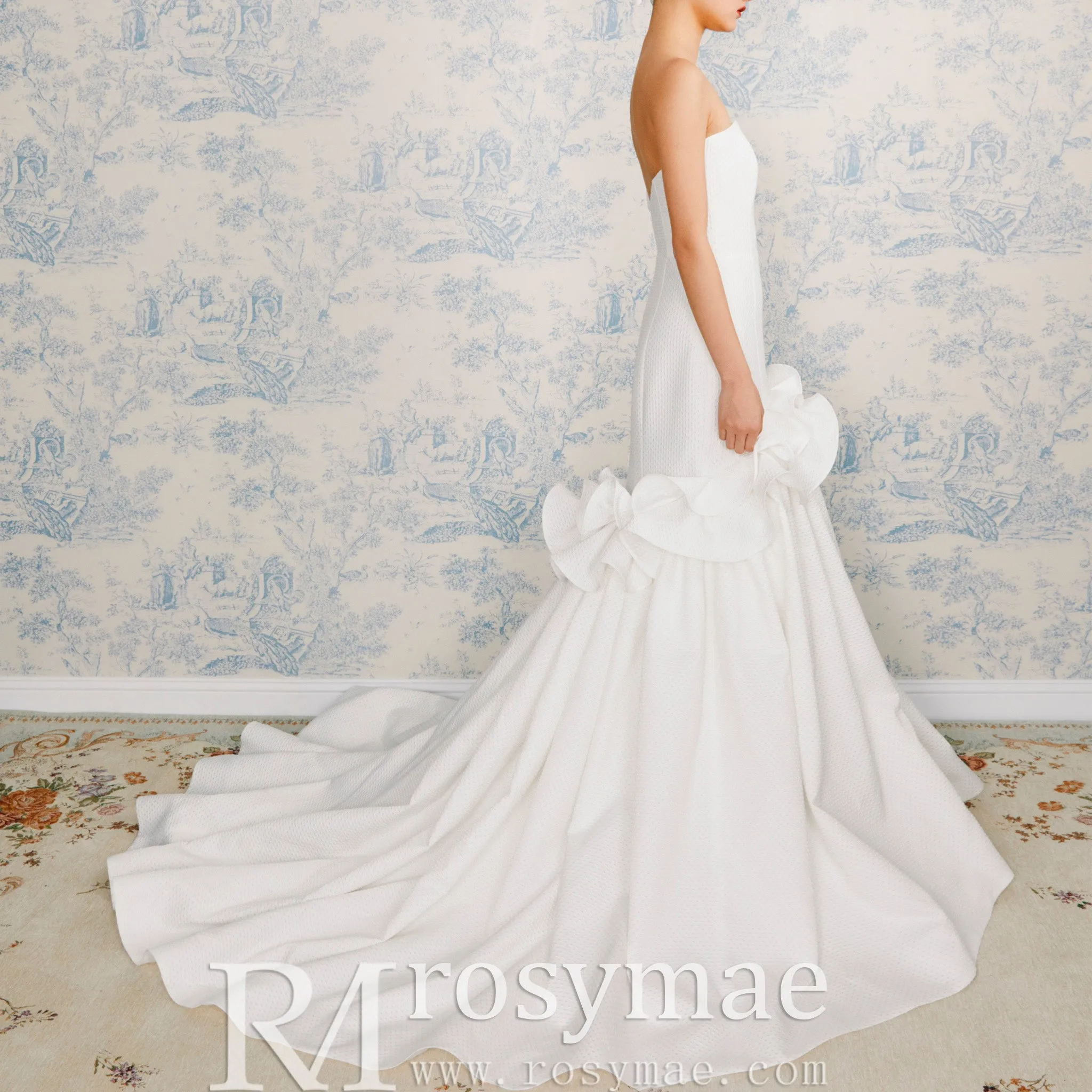 Strapless Straight Neck Mermaid Wedding Dress with Ruffled
