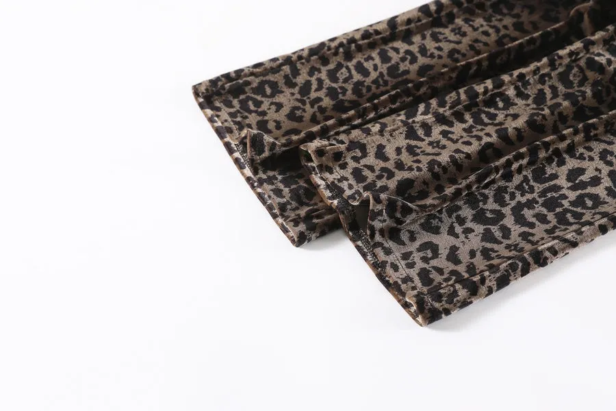 Stylish High-Waisted Flared Leg Trousers with a Slimming Effect