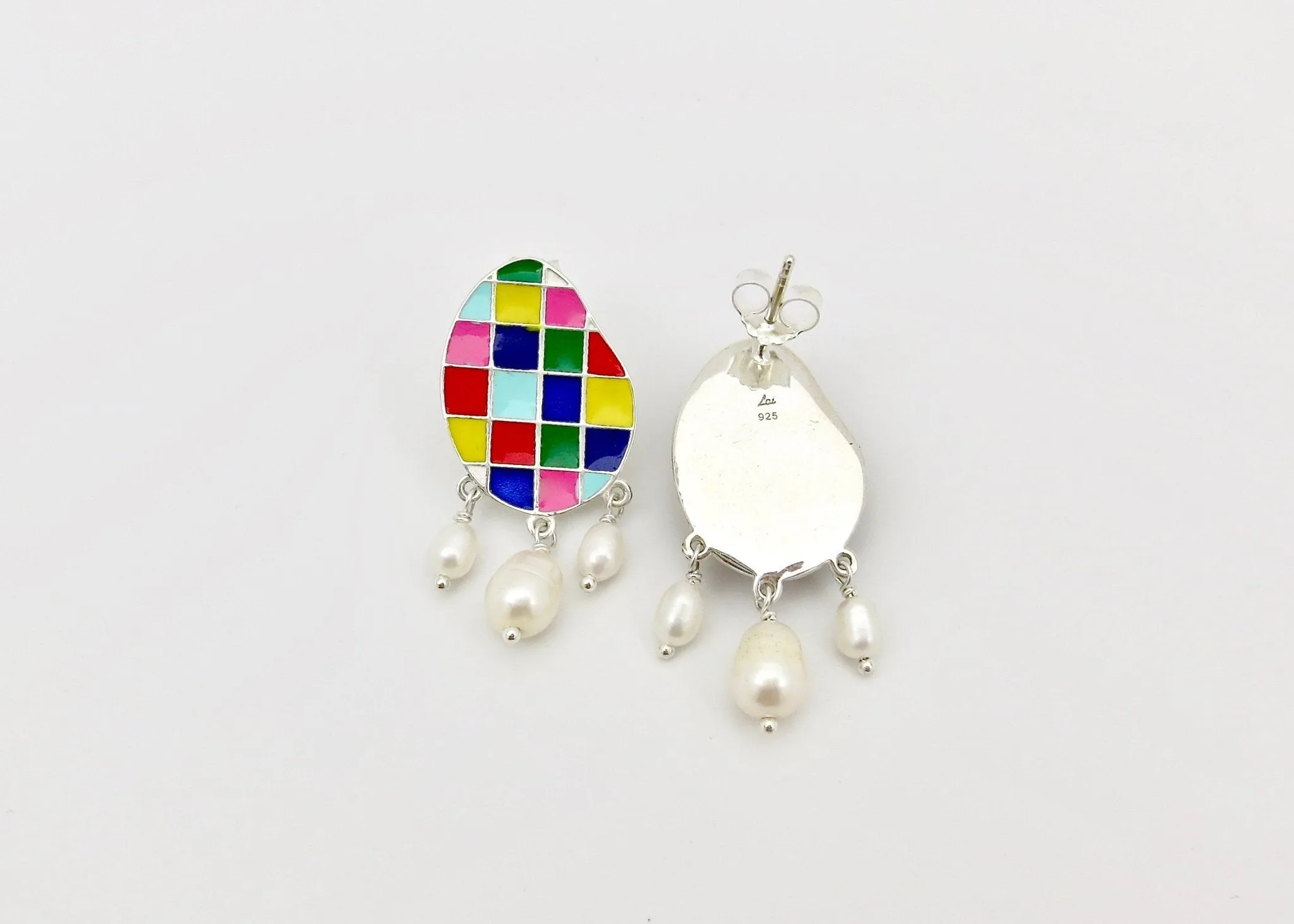 Super flattering, color grid, pearl drop 'varnin' earrings
