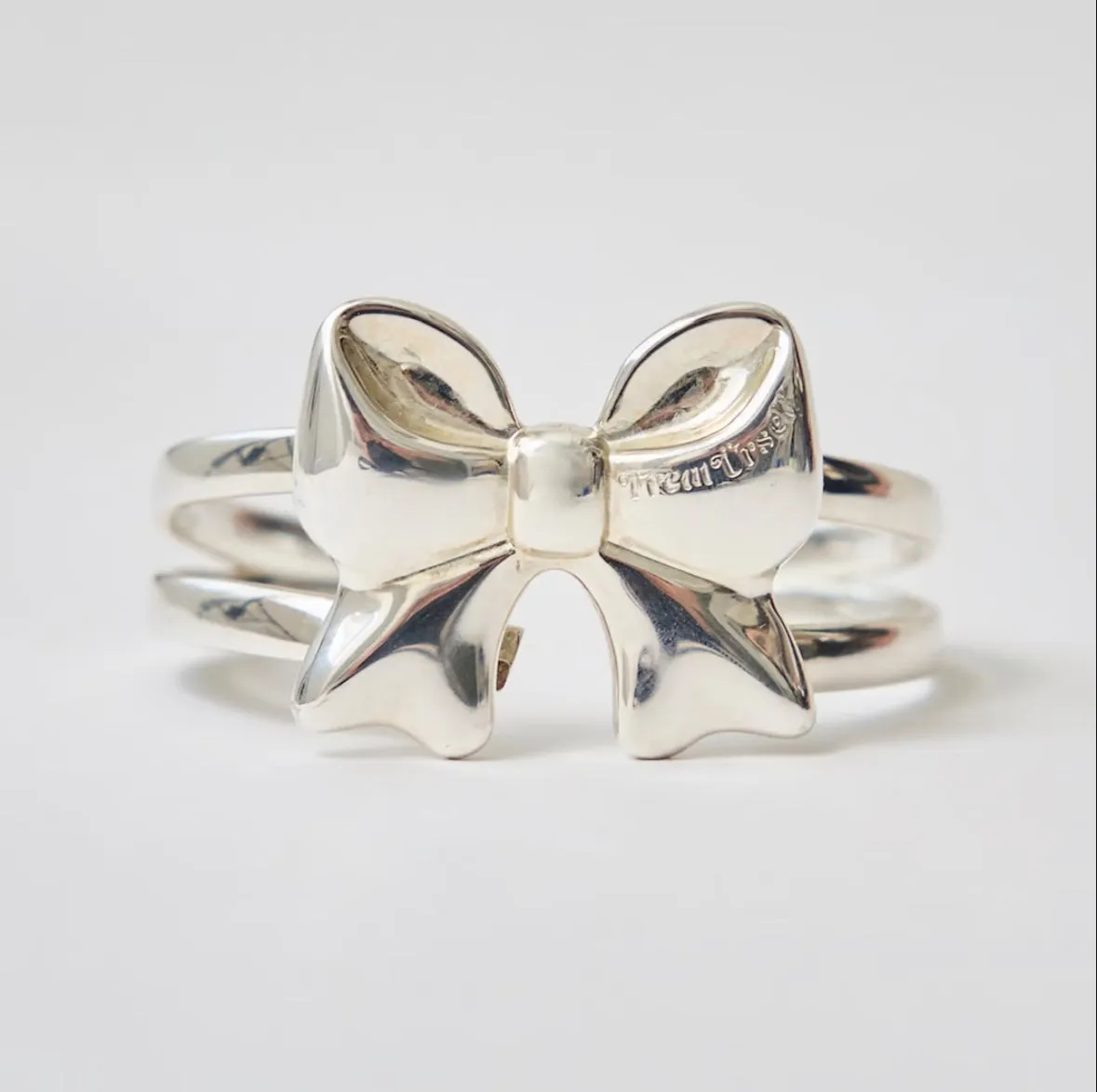 Treat Ürself Ribbon Bangle [2colours]