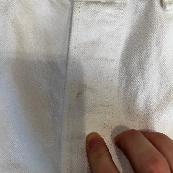 Vintage White Levi’s 501 Cropped Jeans 36” length