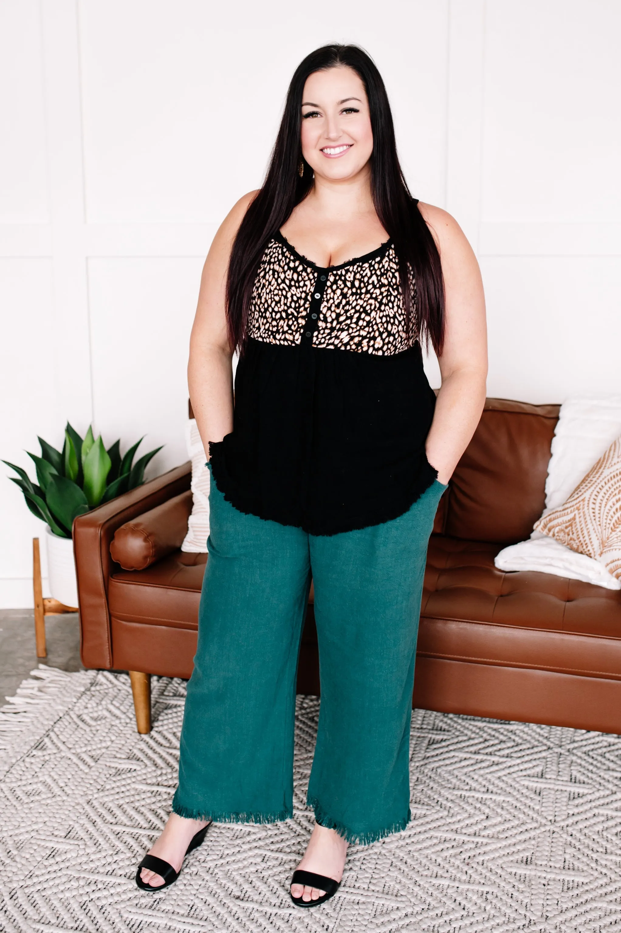 Where's The Beach Cropped Pants In Dark Teal