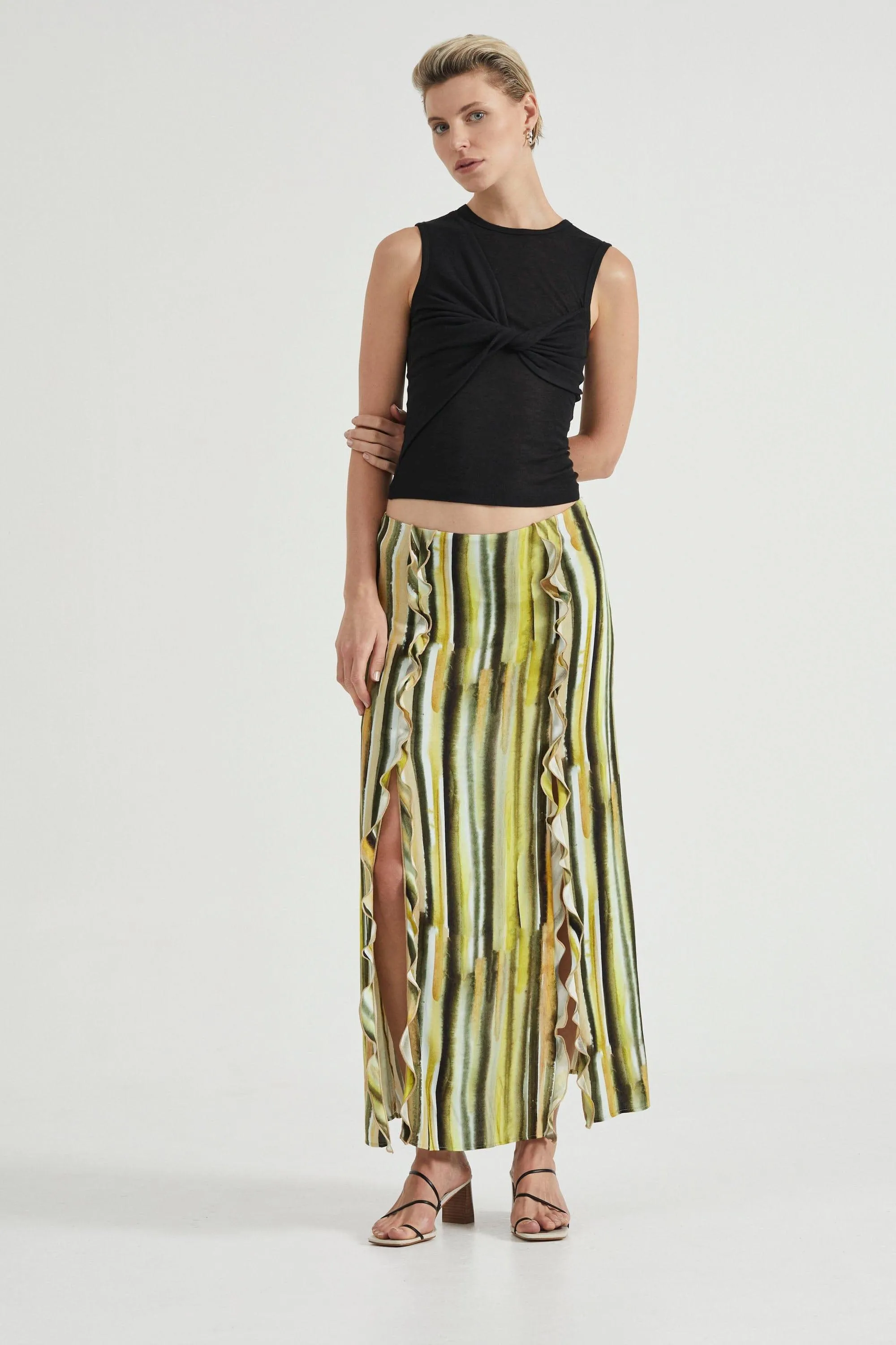 WIND THROUGH TANK | BLACK