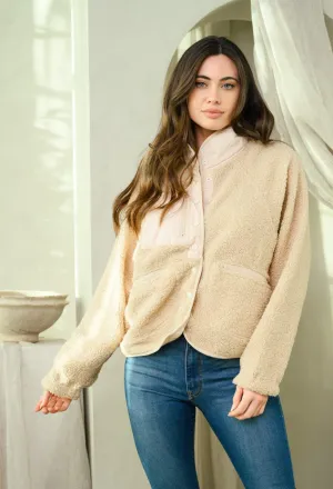 WOMEN'S LONG SLEEVE FRONT POCKET FUZZY BUTTON UP JACKET